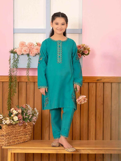 All-season stitched Top and Capri set in wrinkle-free, matte premium fabric with a designer fit and flowy drape.
