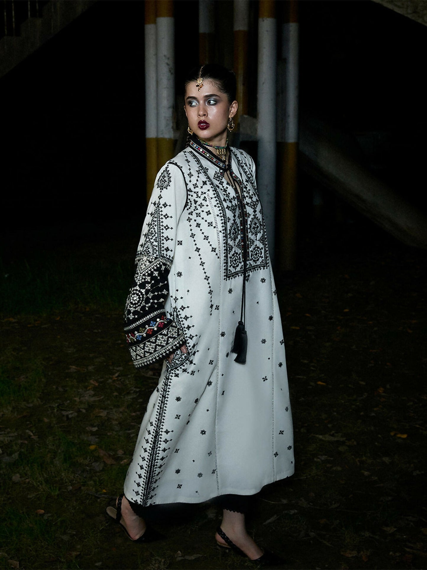 Jugnu By Hussain Rehar Mono'25 Cotton Embroidered Stitched 2-Piece-Urmi