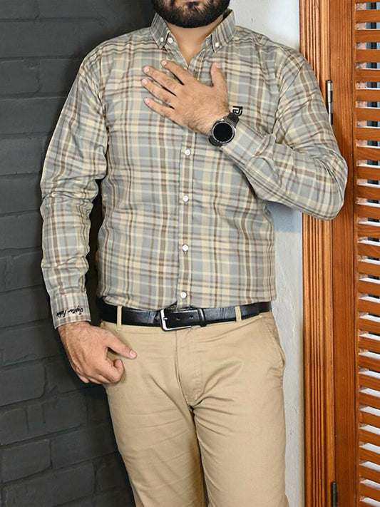 Men's checked cotton-polyester casual shirt with left chest embroidery and cuff embroidery.