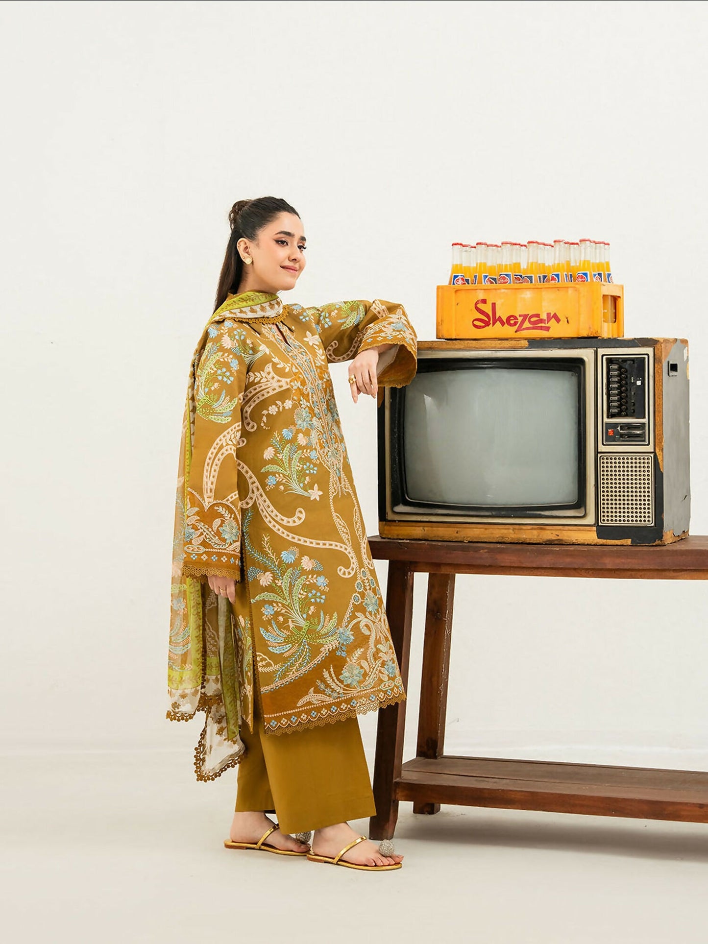 Mahnur Anaya Lawn Vol-1 Embroidered Stitched 3-Piece Suit-ANA-003