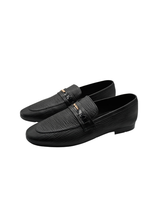 Sleek formal leather shoes with durable construction, designed for lasting comfort and elegant, all-day wear.