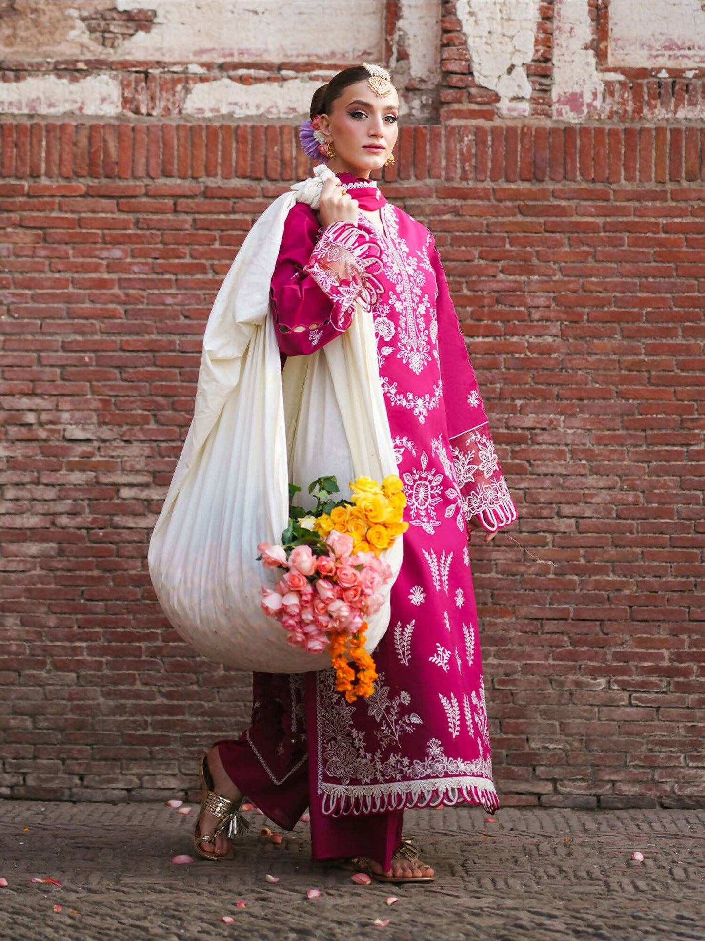 Mahnur Gul Luxury Lawn'26 Embroidered Stitched 3-Piece Suit-G-001