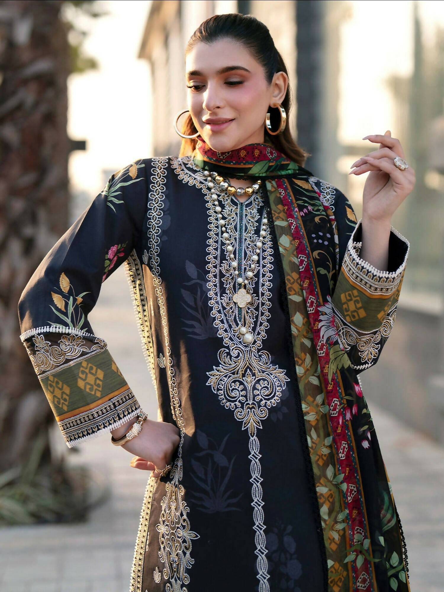 Mahnur Broadway Luxury Lawn'26 Embroidered Stitched 3-Piece Suit-BW-014