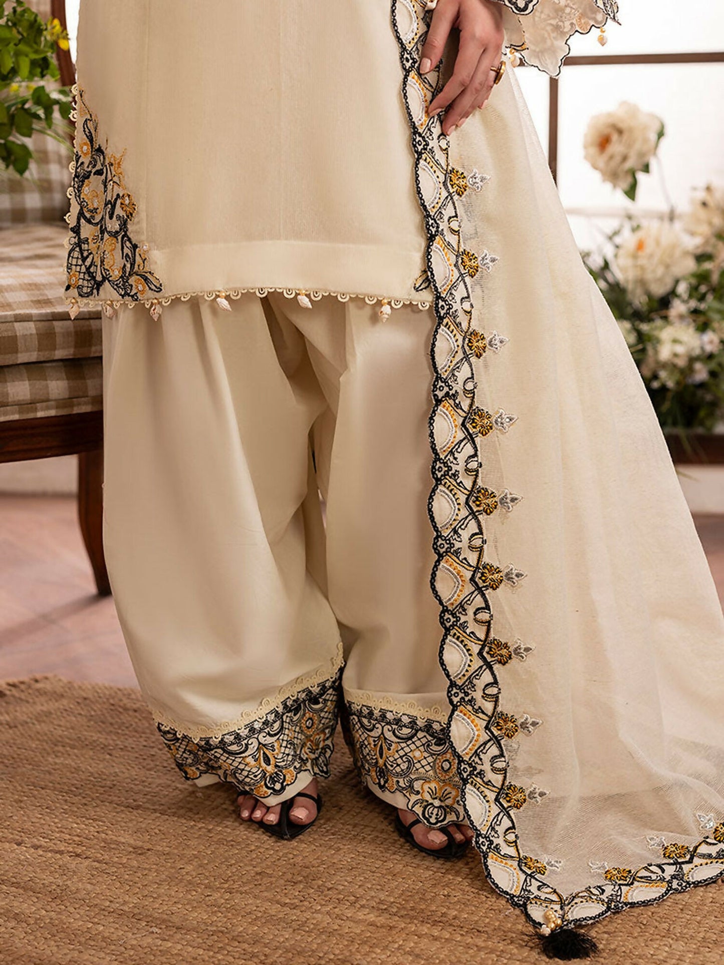 Shurooq L’amore Khaddi Net Embroidered Stitched 3-Piece Suit-Beatrice