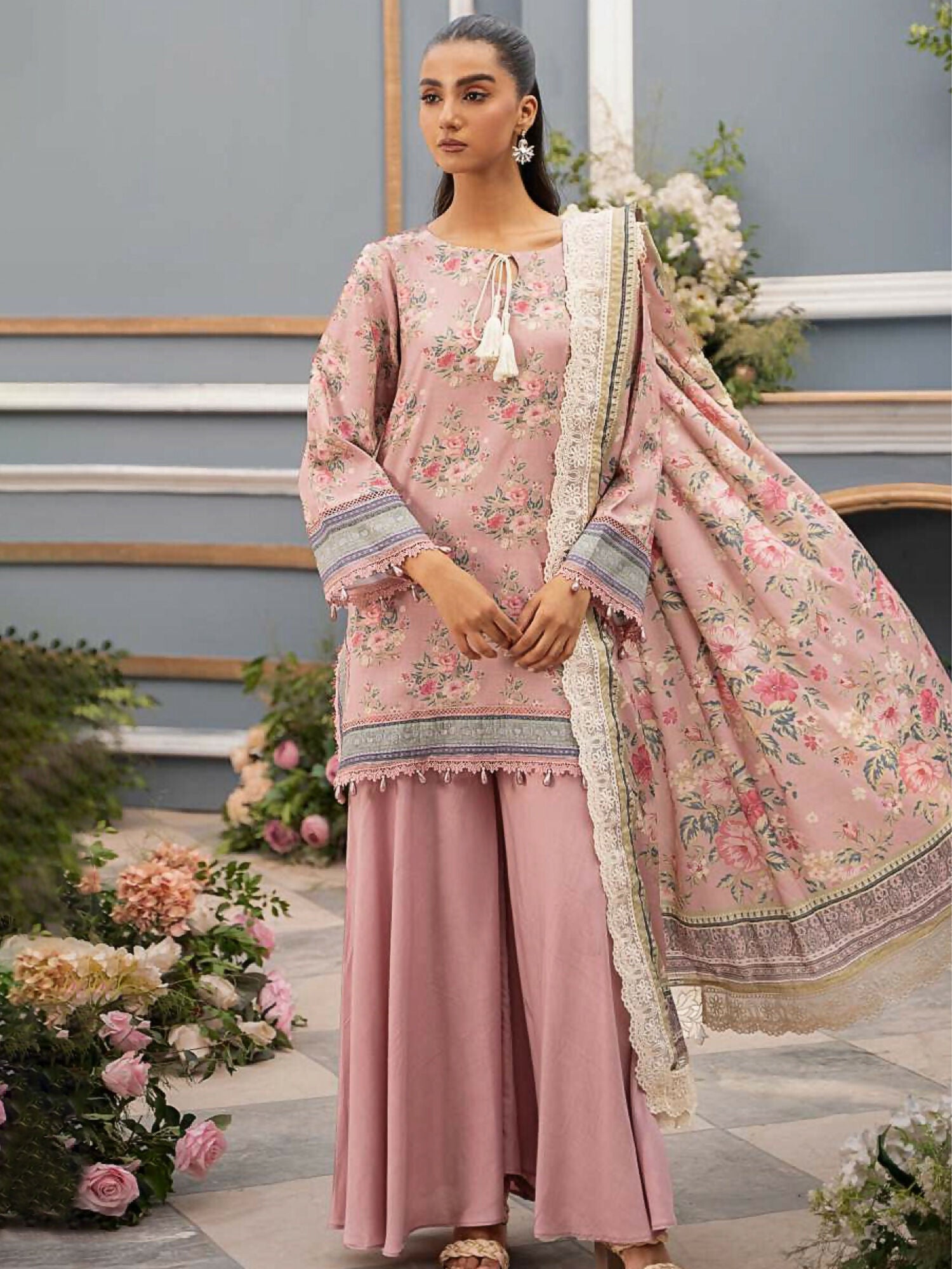 Mausummery unstitched 3-piece suit with digital printed Linen Doria shirt and dupatta, paired with dyed linen trouser for a refined winter look.