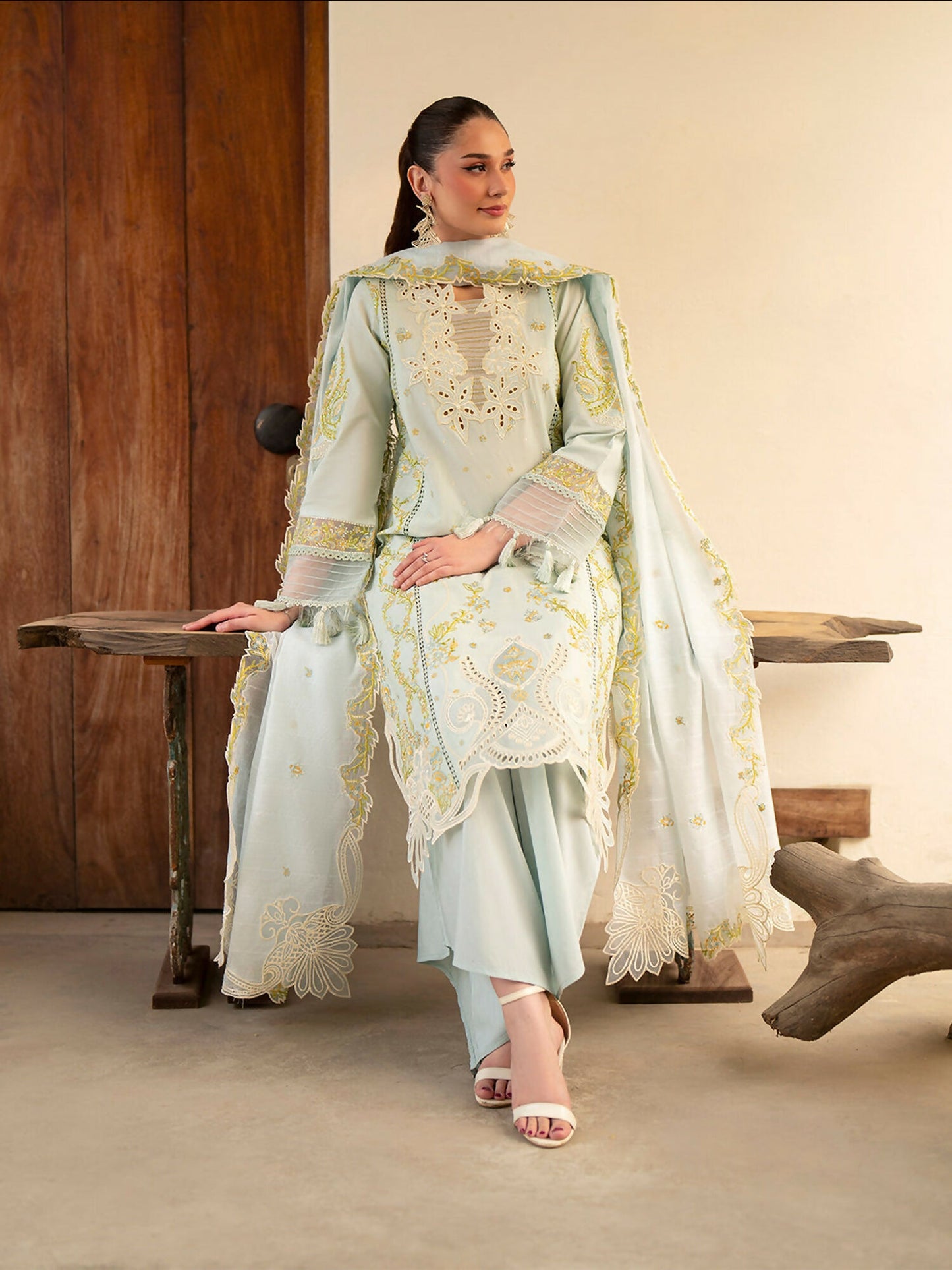 Mahnur Angan Lawn'26 Embroidered Unstitched 3-Piece Suit-AN-013