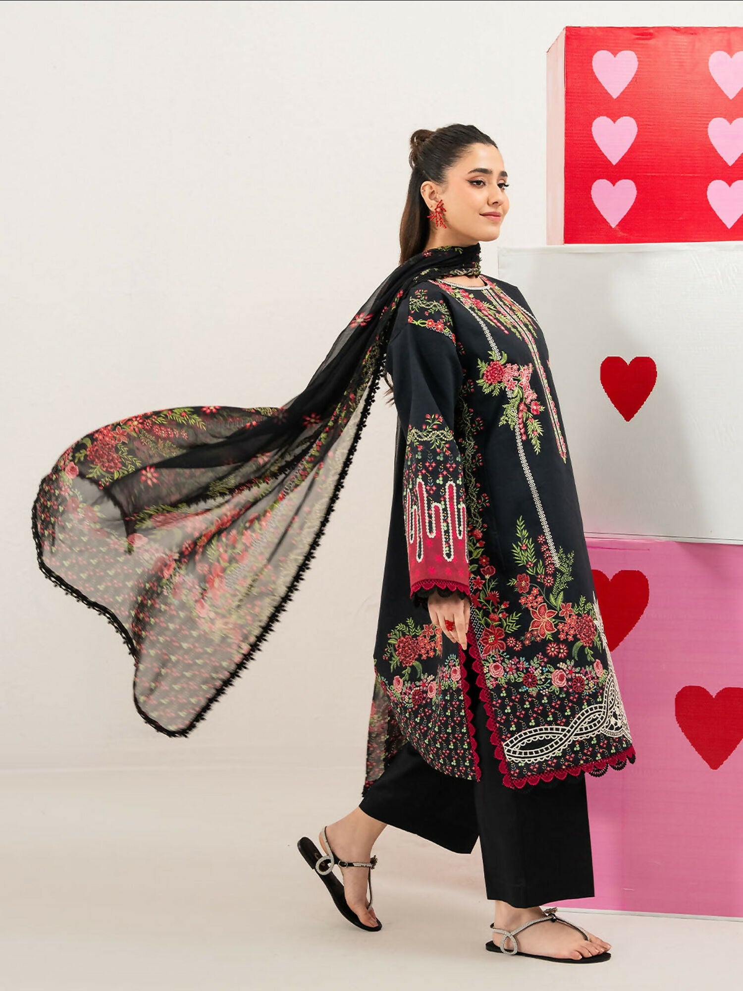 Mahnur Anaya Lawn Vol-1 Embroidered Unstitched 3-Piece Suit-ANA-004