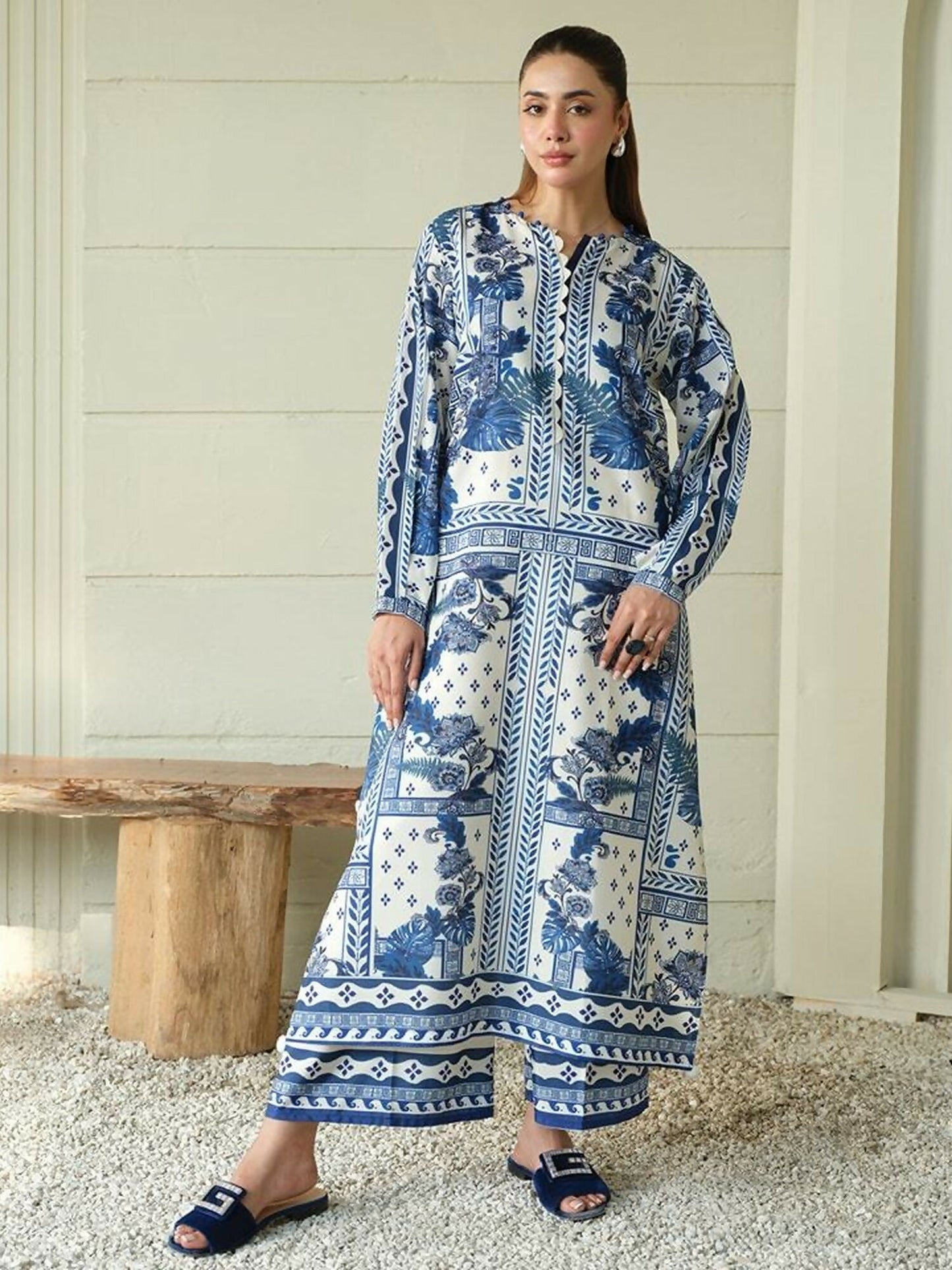 MH Cloth House Poly Lawn Printed Stitched 2-Piece Suit-Parizad