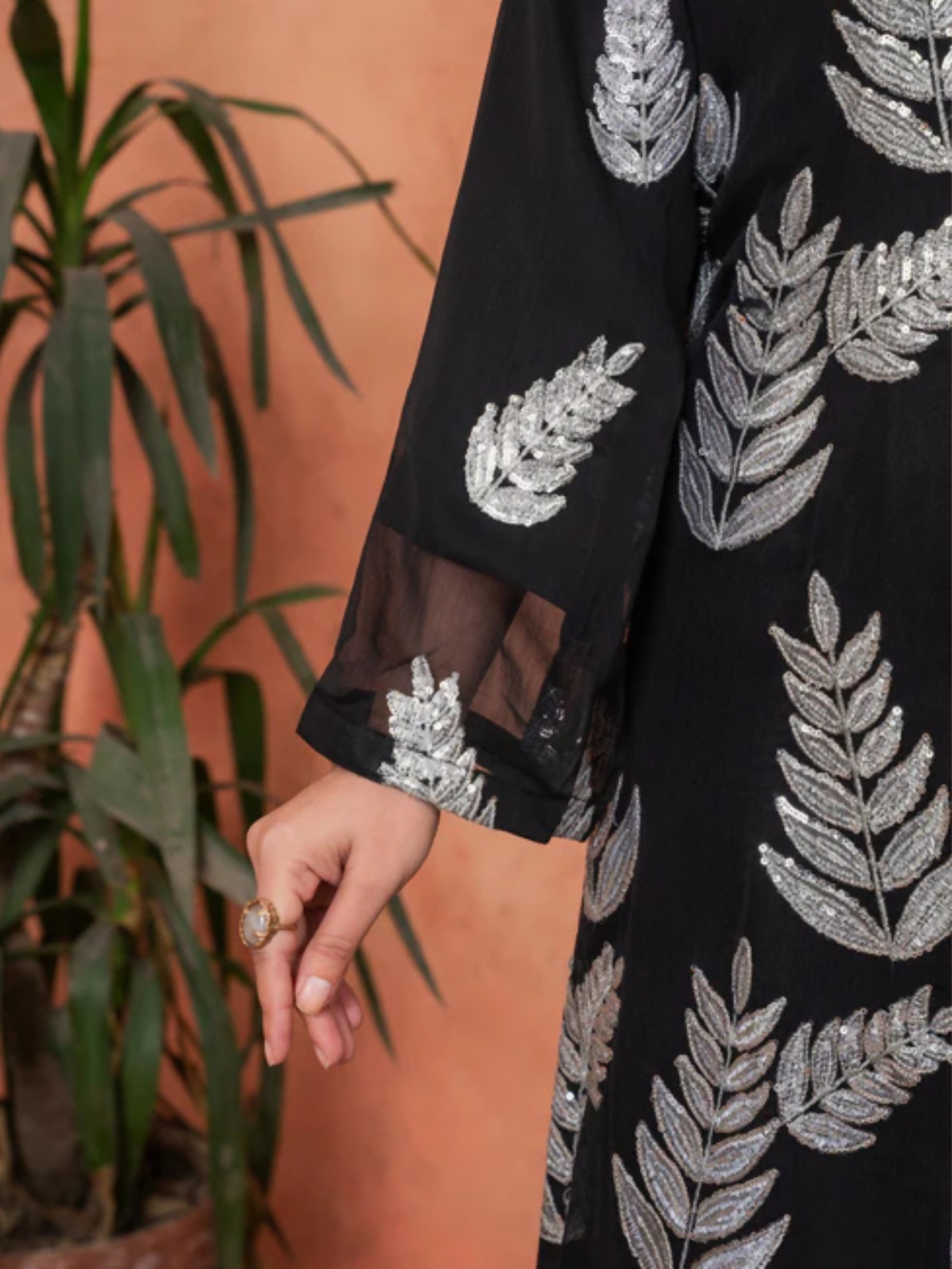 Stylish Collection Majeste Crinkle Chiffon Embroidered Stitched 3-Piece Suit-Zirwah Black