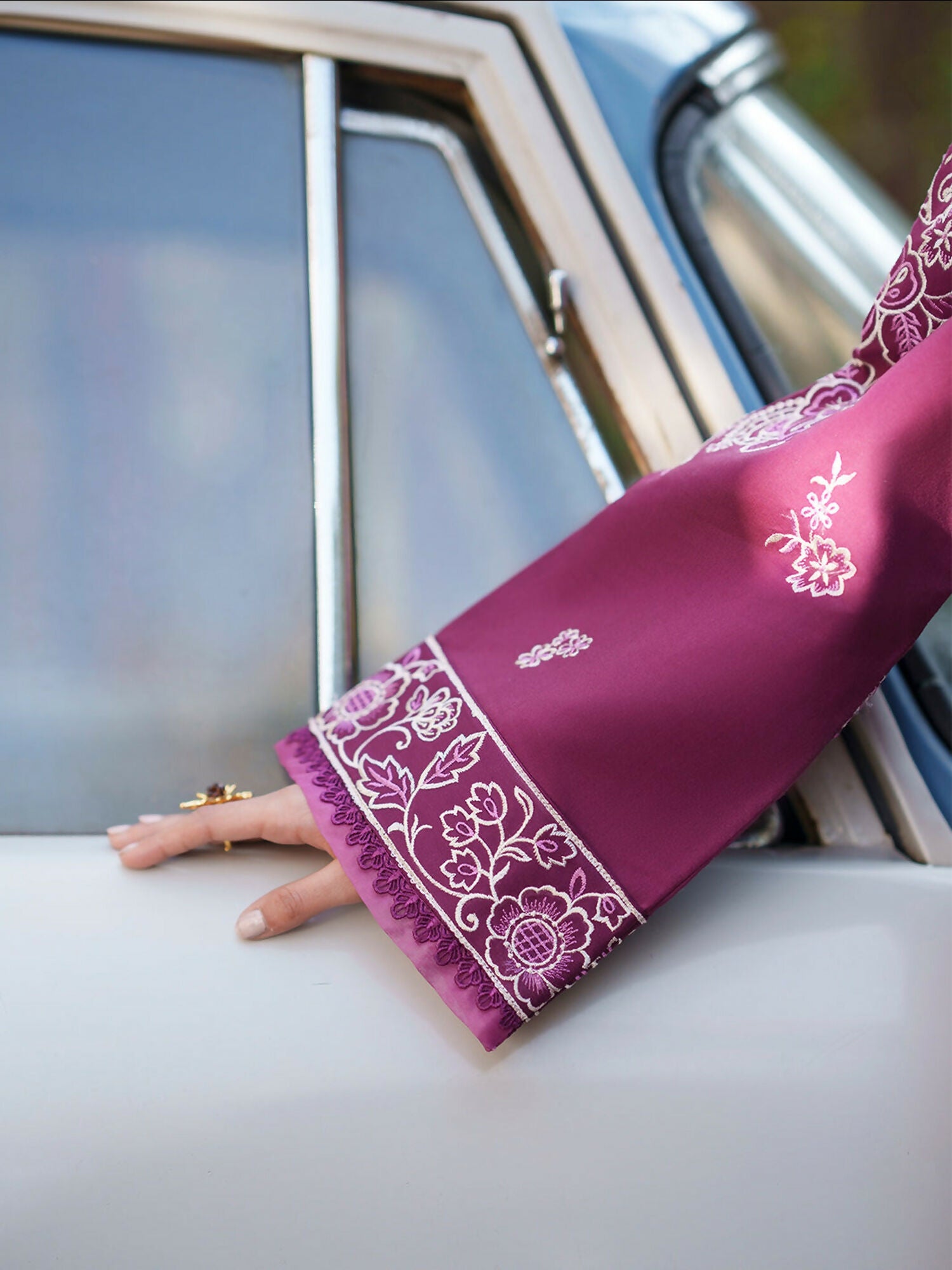 Mahnur Fiona Lawn'26 Embroidered Unstitched 3-Piece Suit-F-10