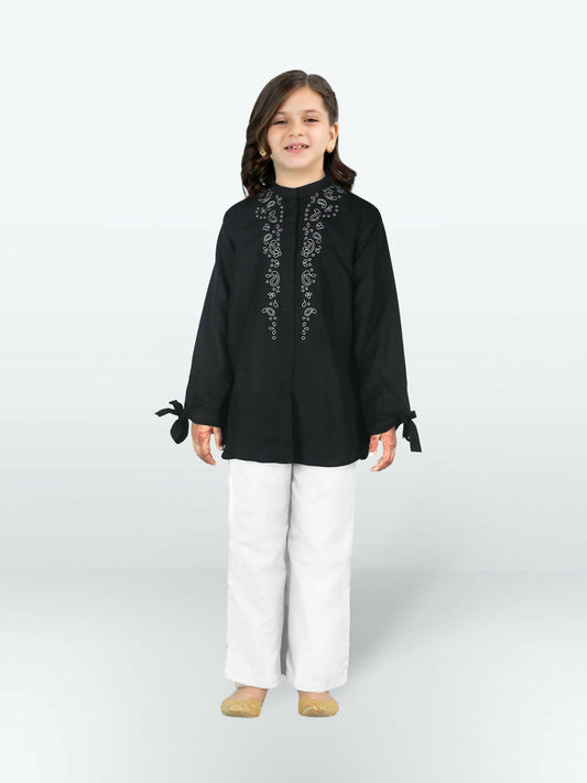 Designer girls' tunic made from breathable cotton, featuring a customized fit and full sleeves—ideal for summer comfort and everyday style.