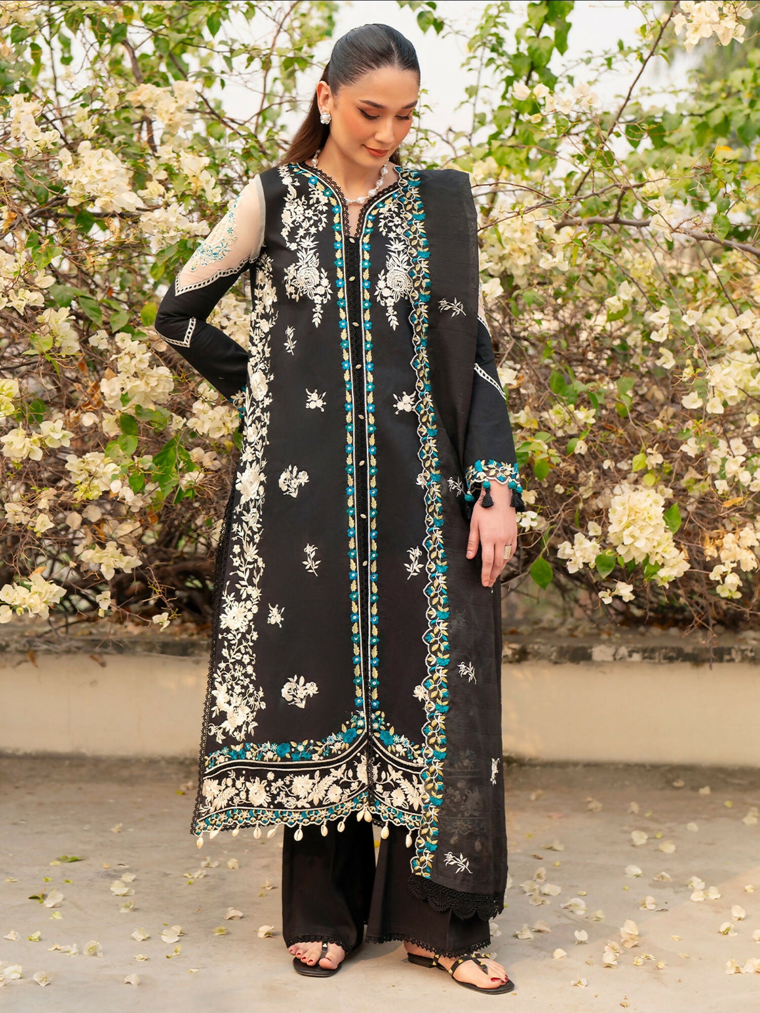 Mahnur Angan Lawn'26 Embroidered Unstitched 3-Piece Suit-AN-011