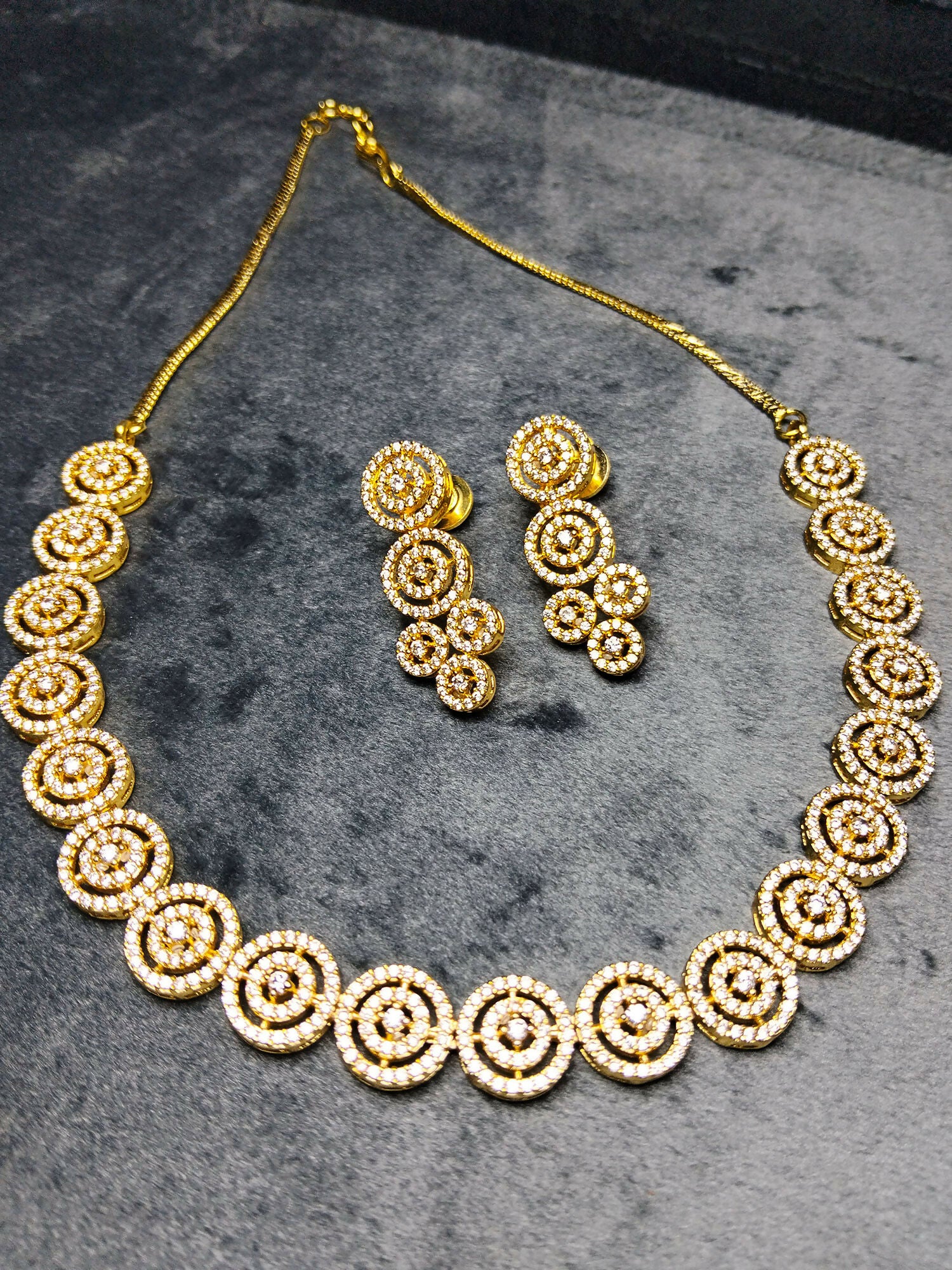 H&A Jewelry elegant one-carat gold plated set adorned with real zircon diamonds.