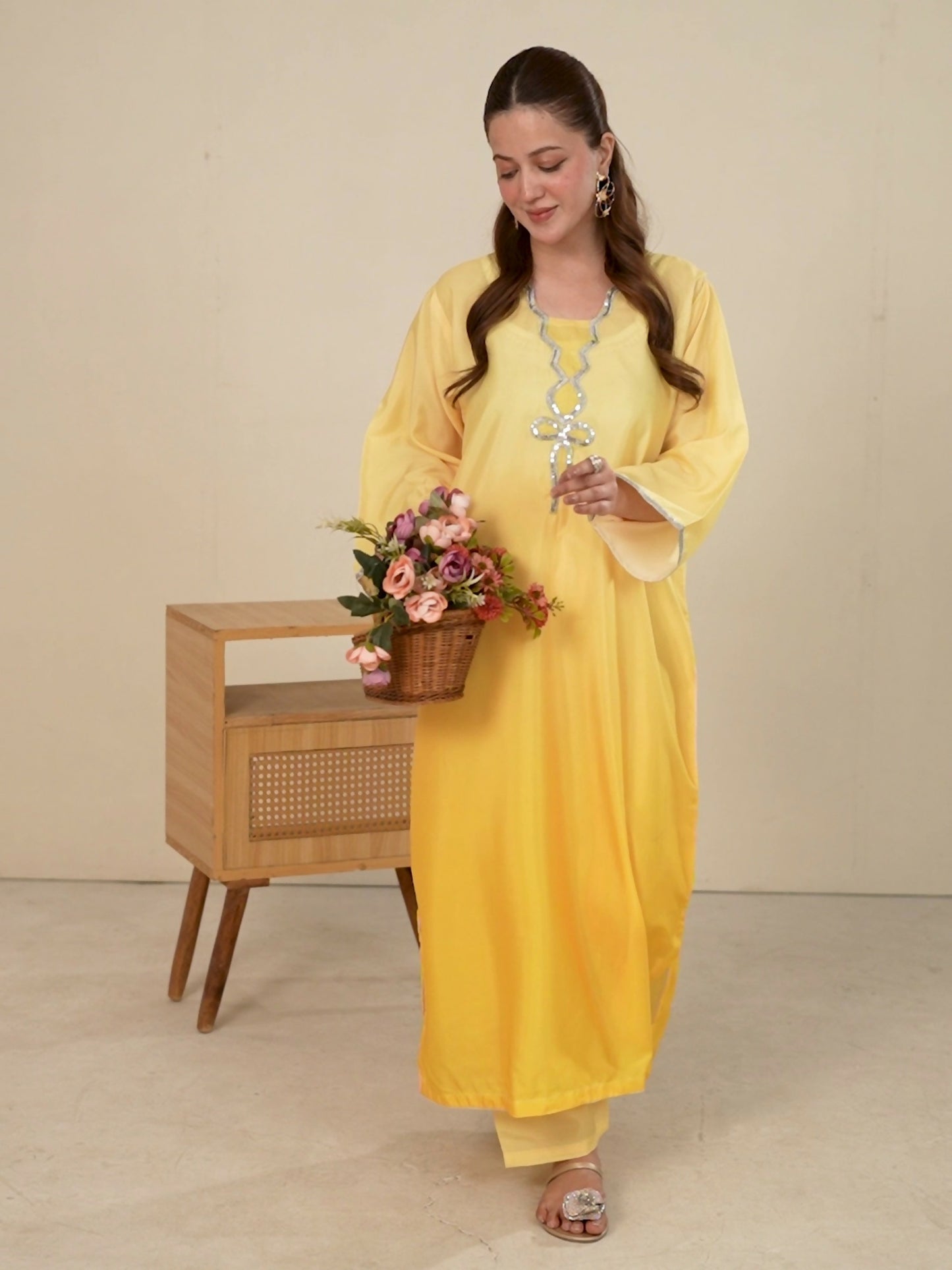 Stylish Collection Whisper Pret Silk Grip Stitched 2-Piece Suit-Coco Silk