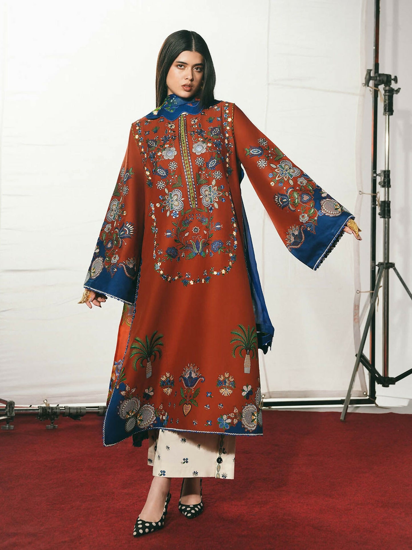 Jugnu by Hussain Rehar The Reserved View SS/Edit I Cotton Embroidered Unstitched 3-Piece Suit-Tahmi