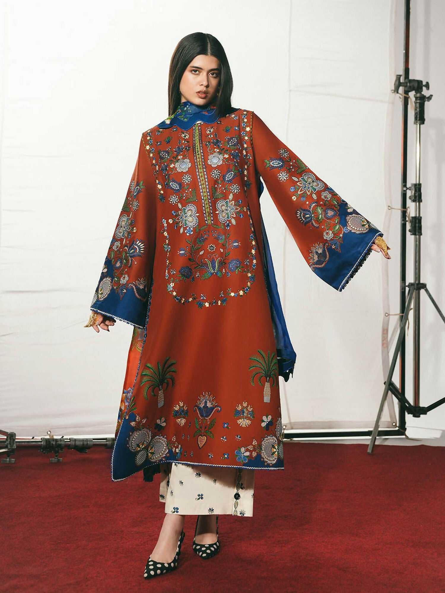 Jugnu by Hussain Rehar The Reserved View SS/Edit I Cotton Embroidered Unstitched 3-Piece Suit-Tahmi