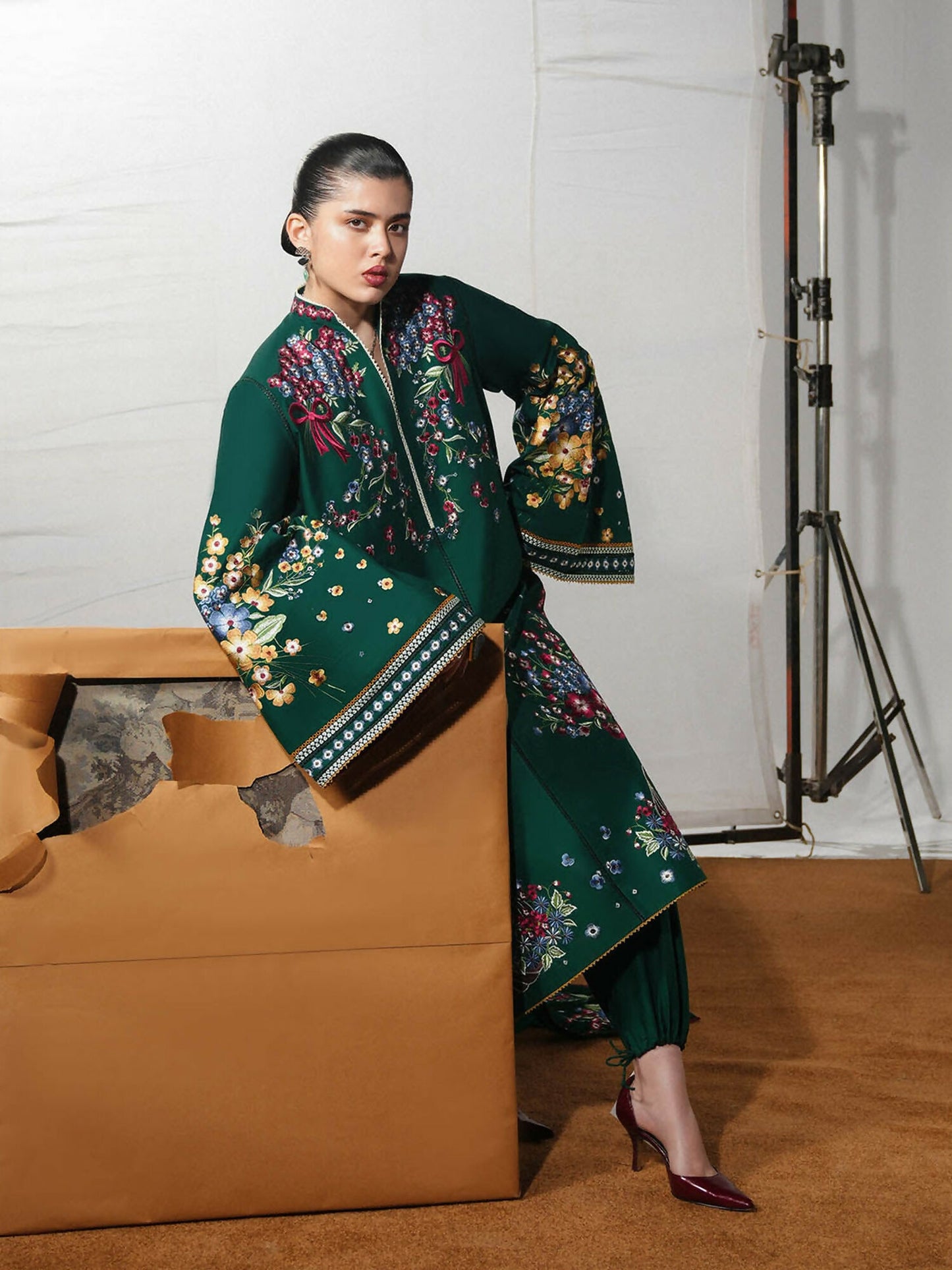 Jugnu by Hussain Rehar The Reserved View SS/Edit I Cotton Embroidered Unstitched 3-Piece Suit-Bezan