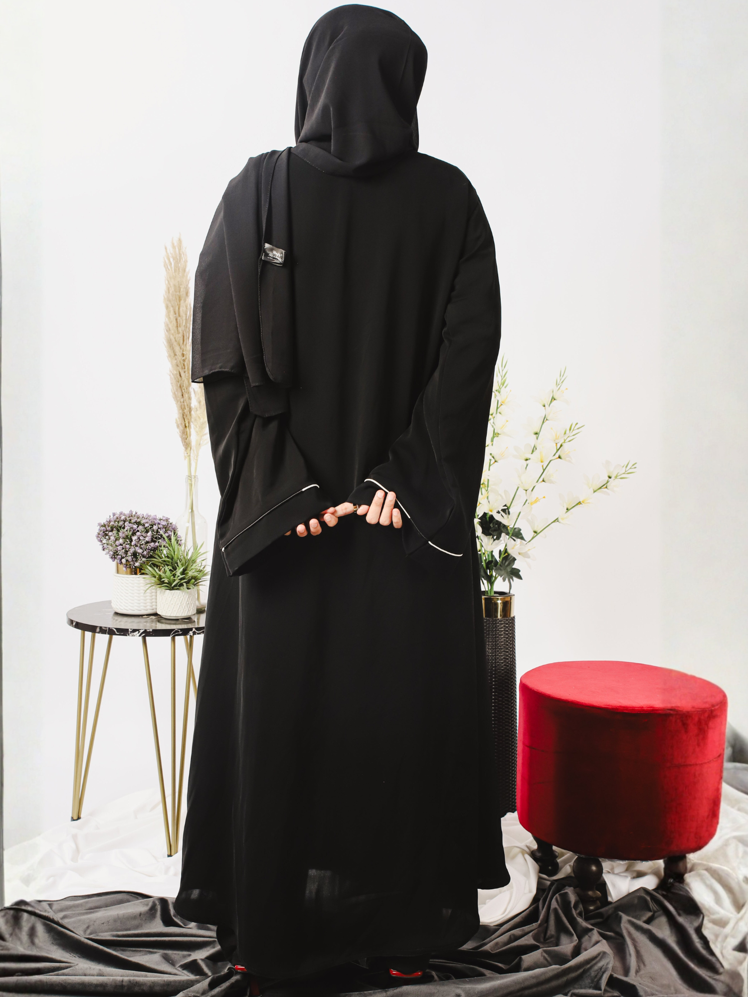 Black-Nourah Nida Abaya-Yara