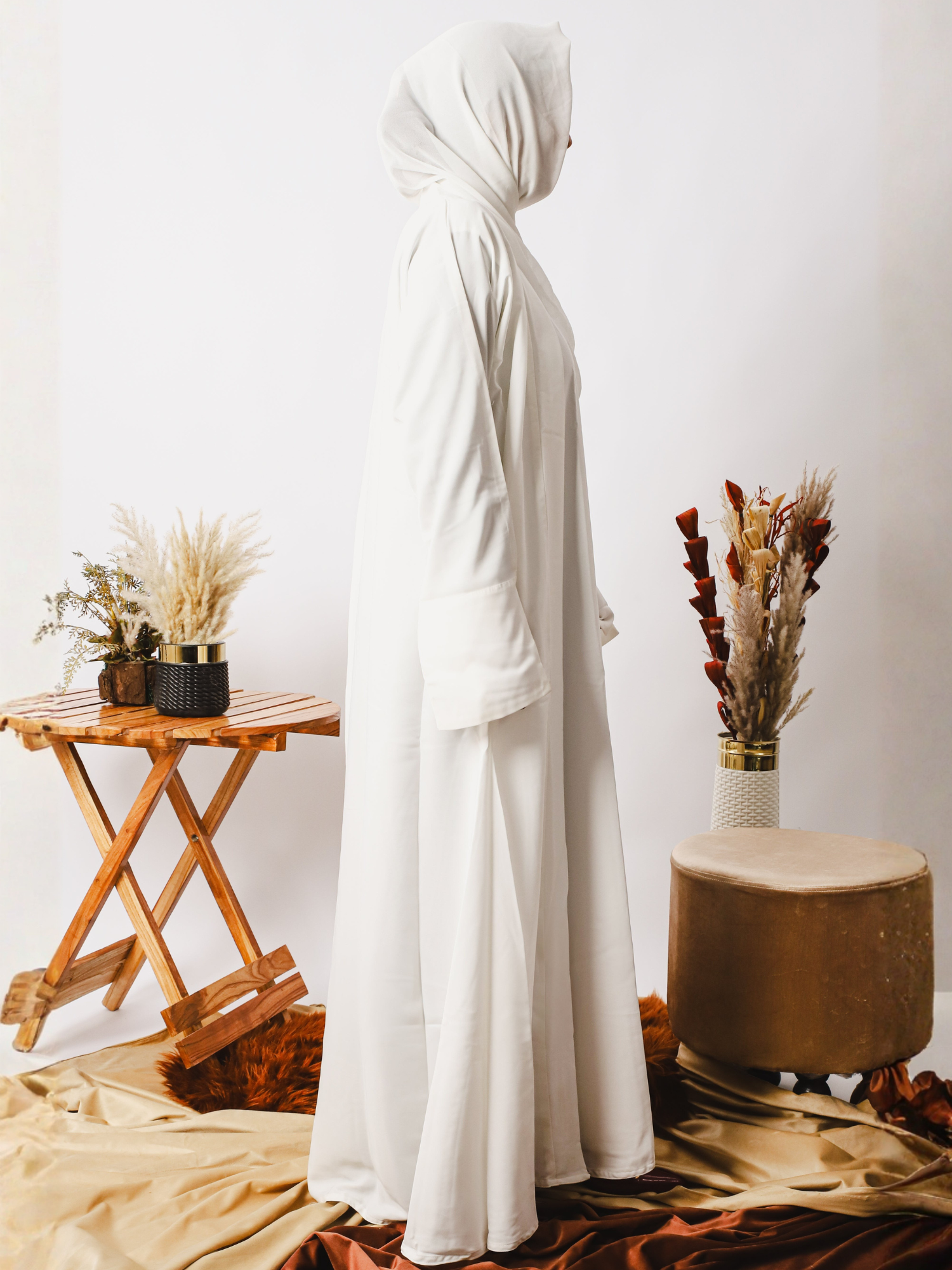White-Nourah Korean Nida Abaya-Noor