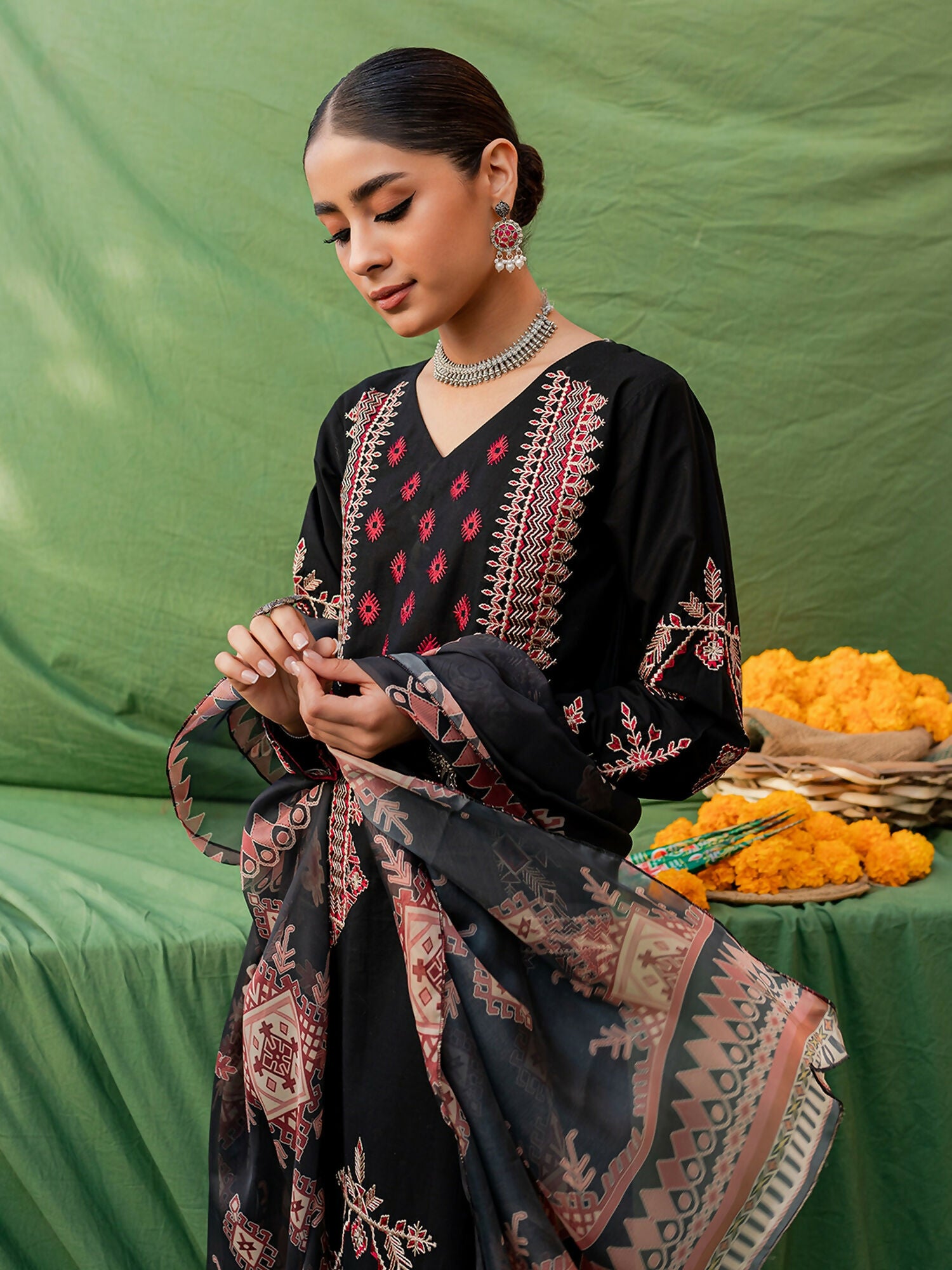 Mannat Clothing Silk Printed Dupatta-Nagma