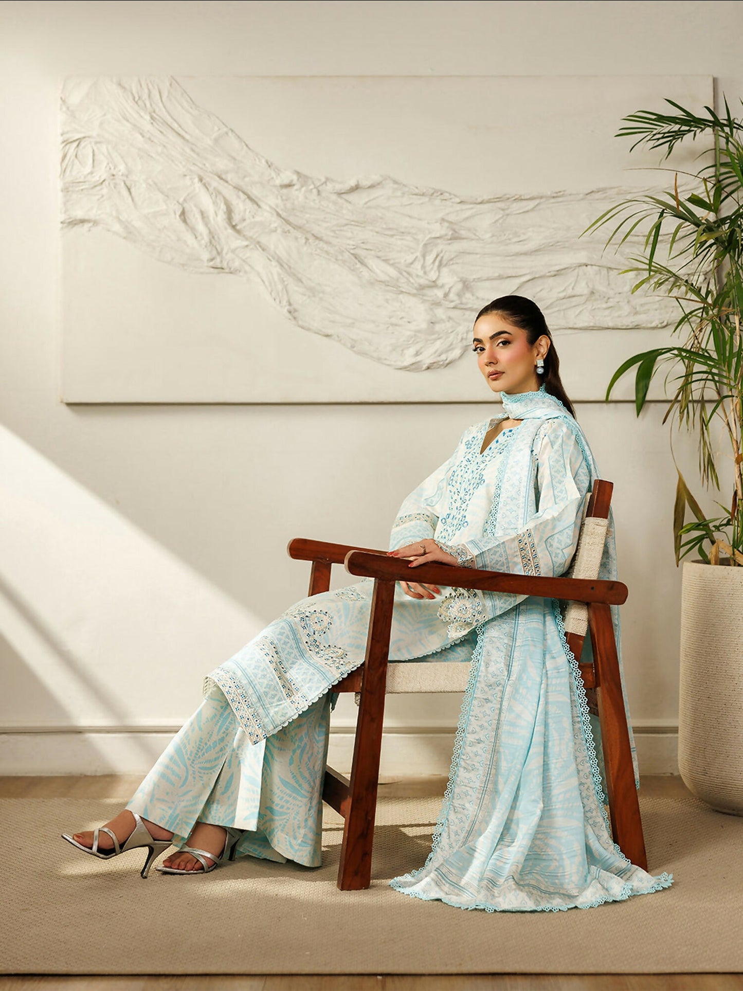 Mahnur Leila Lawn'26 Embroidered Stitched 3-Piece Suit-L-10