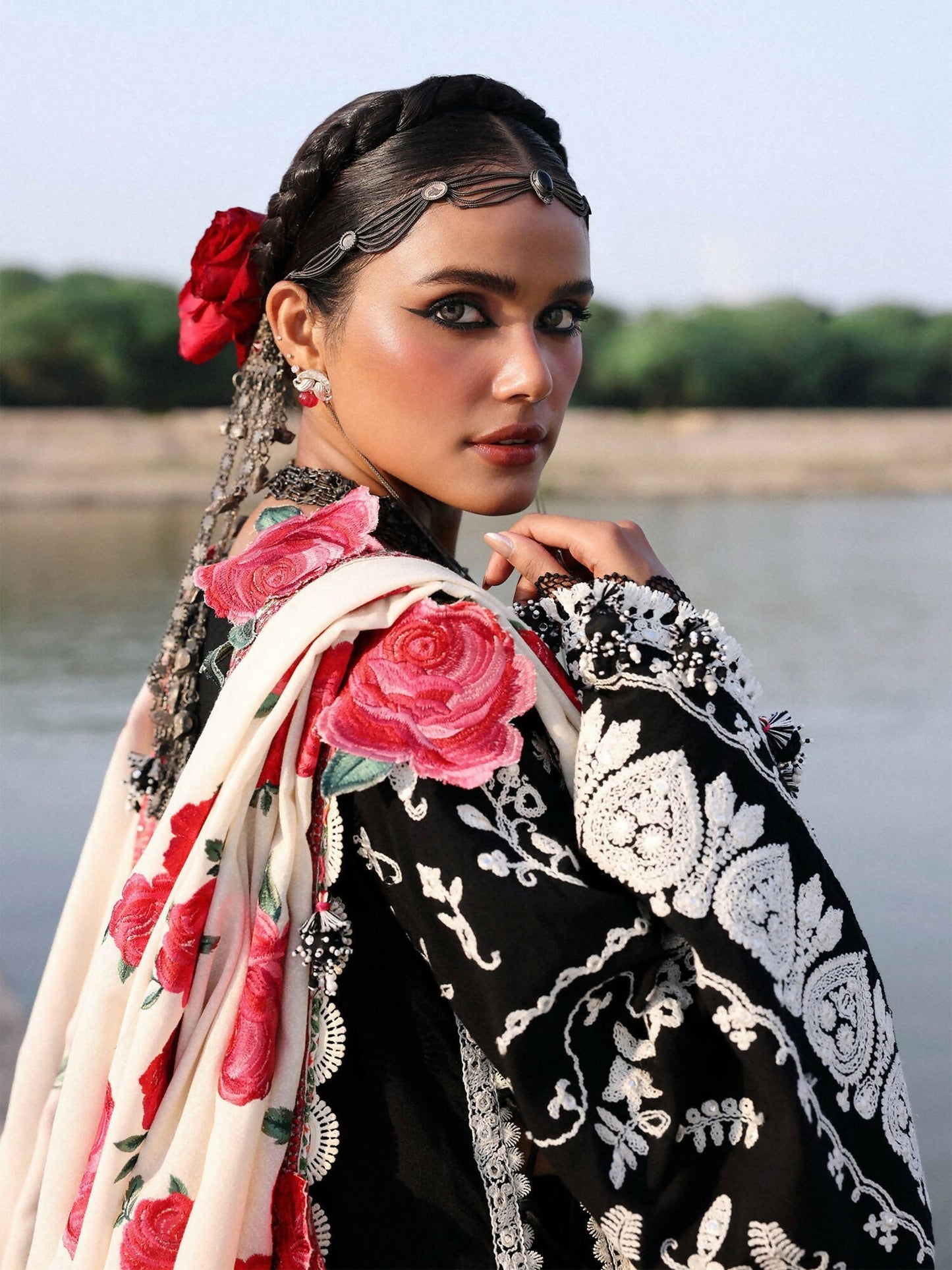 Hussain Rehar Karandi'25 Embroidered Unstitched 3-Piece-Rose