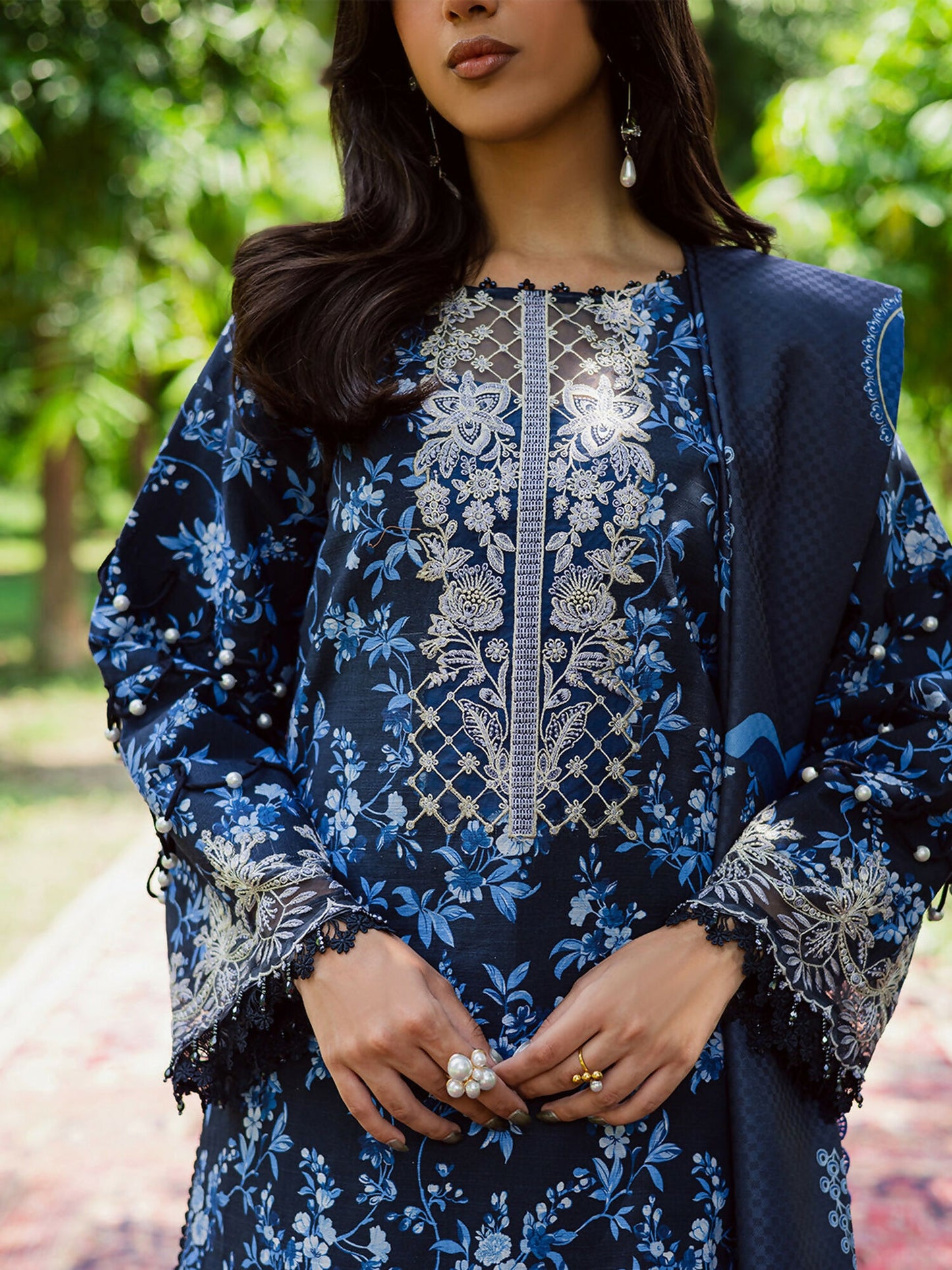 Parishay Rang e Sarma Khaddar Embroidered Unstitched 3-Piece Suit-SAR-11