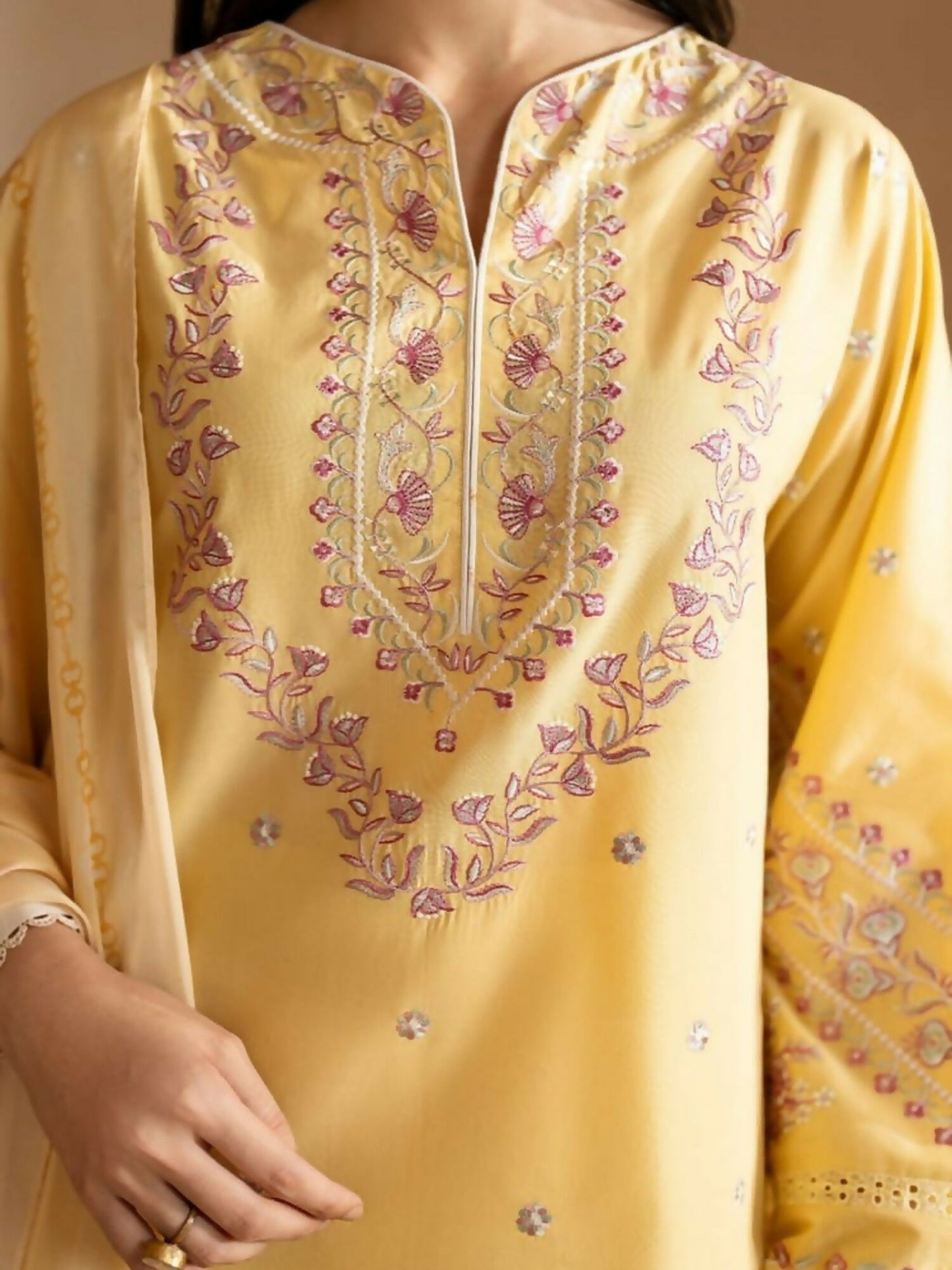 Zeephire Cotton Lawn Embroidered Stitched 3-Piece Suit-Zara