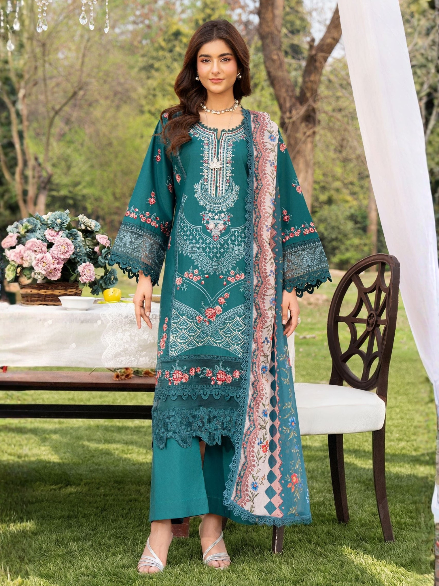 Green-Chandan Nagri Lawn Embroidered Stitched 3-Piece Suit-Spanish Muse