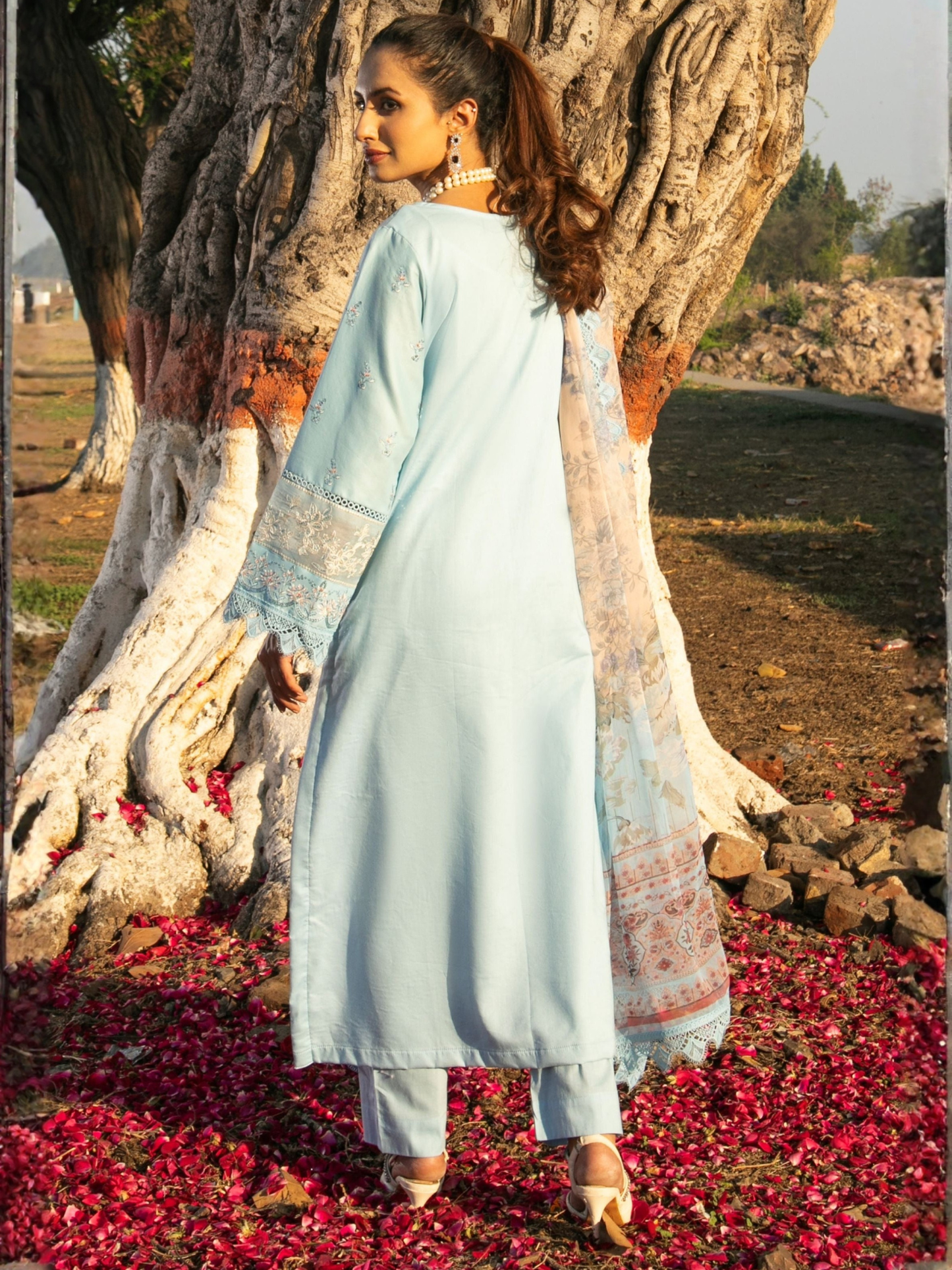 Blue-Chandan Nagri Lawn Embroidered Stitched 3-Piece Suit-Rimna