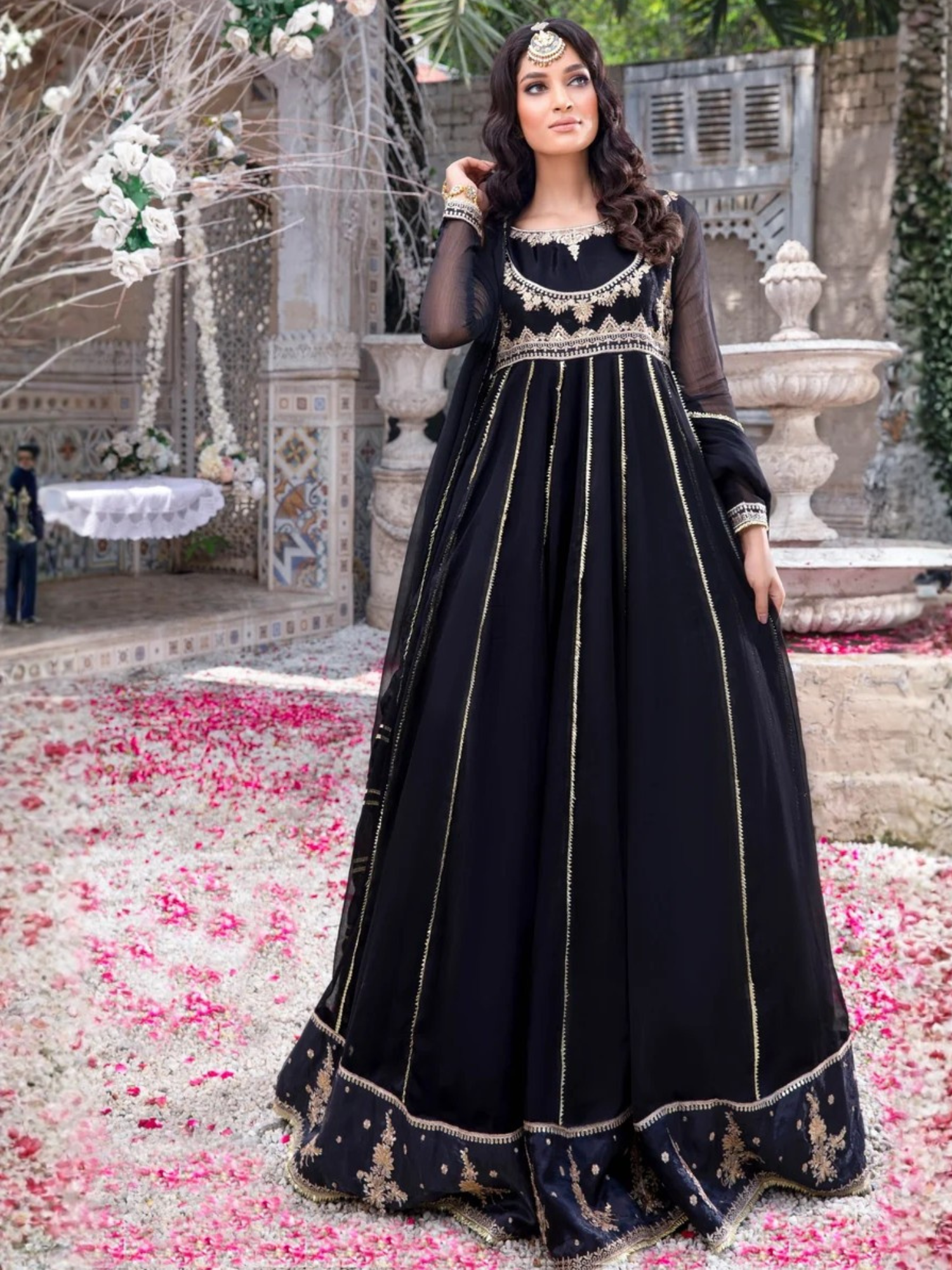 Hani & Umaima Chiffon Embroidered Pishwas-Raniya