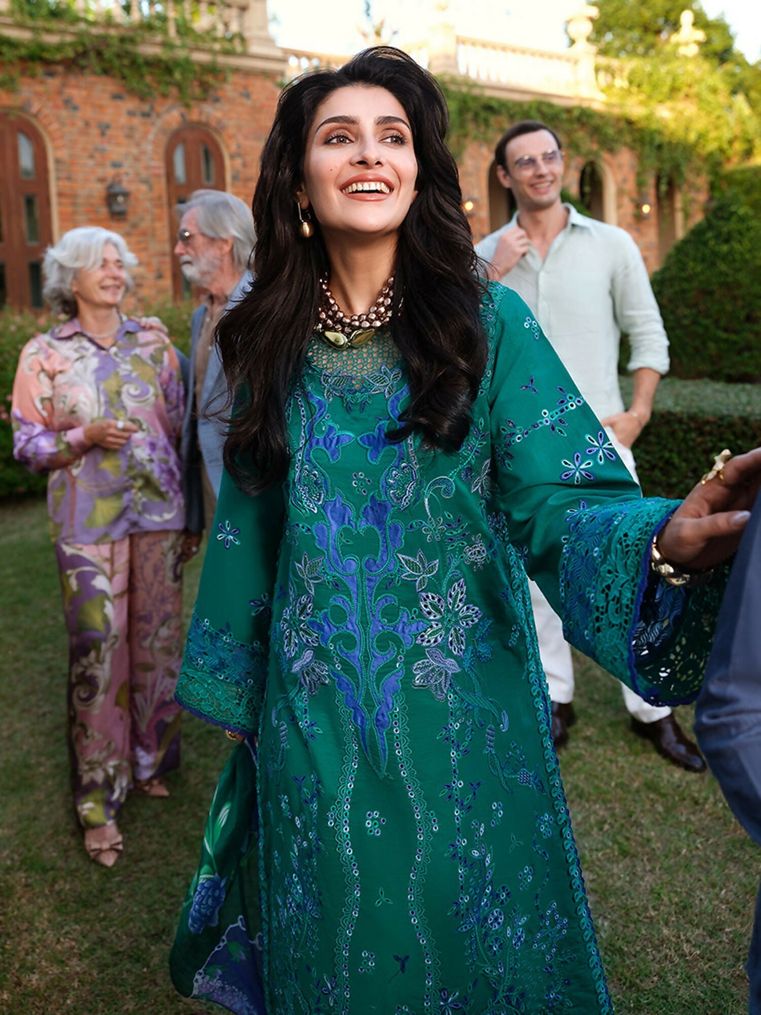 Mushq A Moi Luxury Lawn Embroidered Unstitched 3-Piece Suit-Blooming Romance