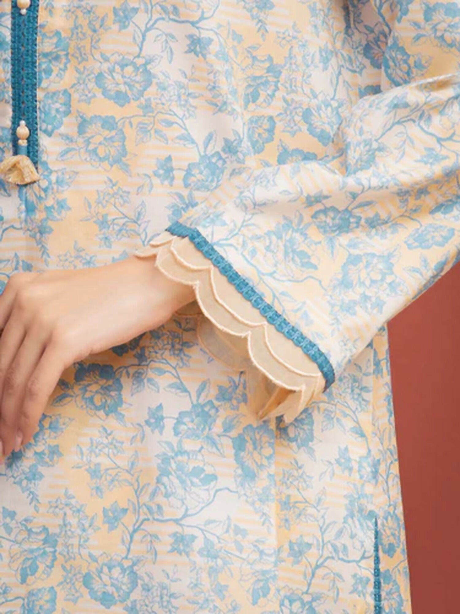 Edenrobe Allure Summer Lawn Printed Unstitched 3-Piece Suit-EWU5A1-35318