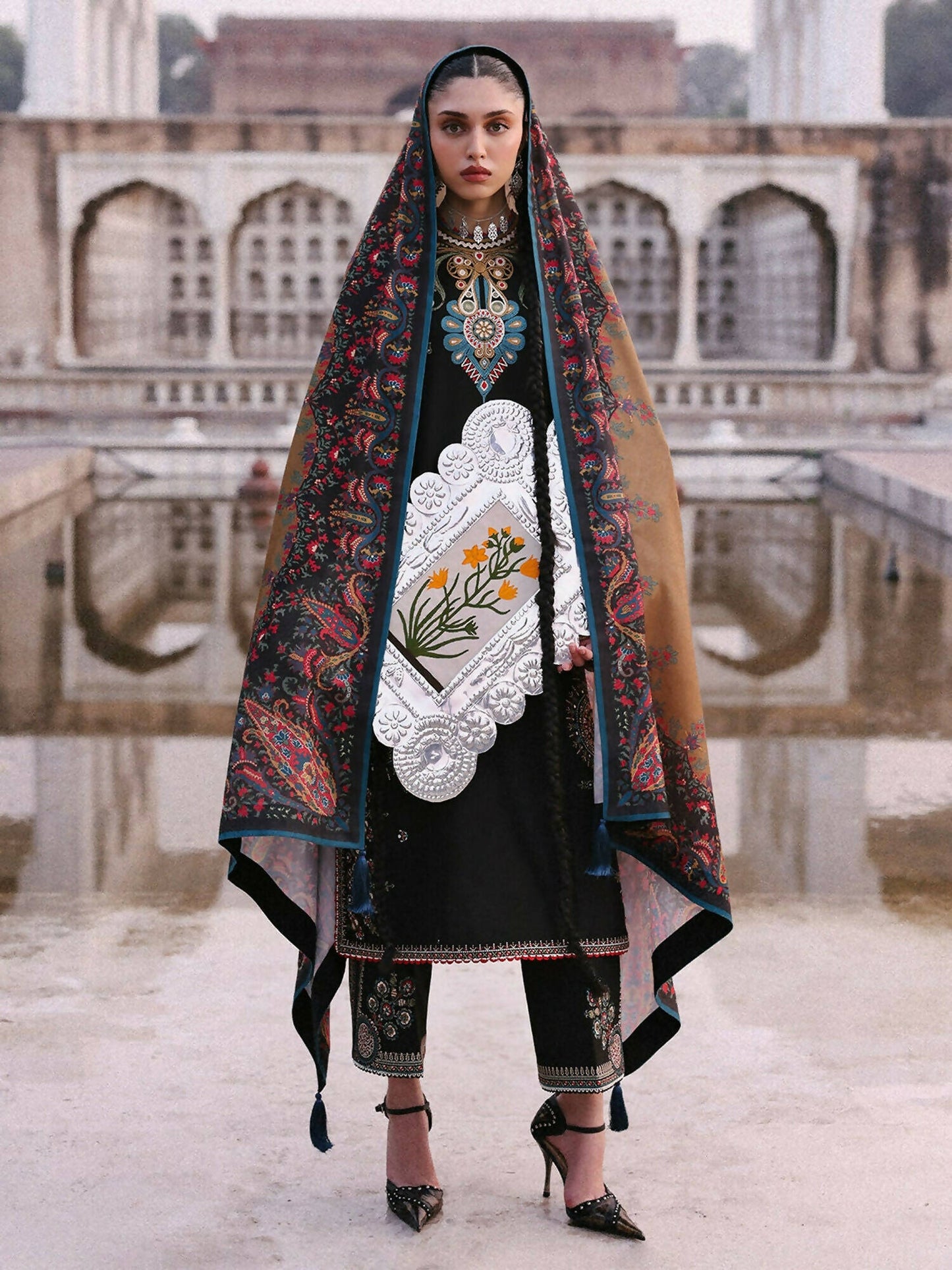 Jugnu By Hussain Rehar Khaddar'25 Embroidered Unstitched 3-Piece Suit-Bejul