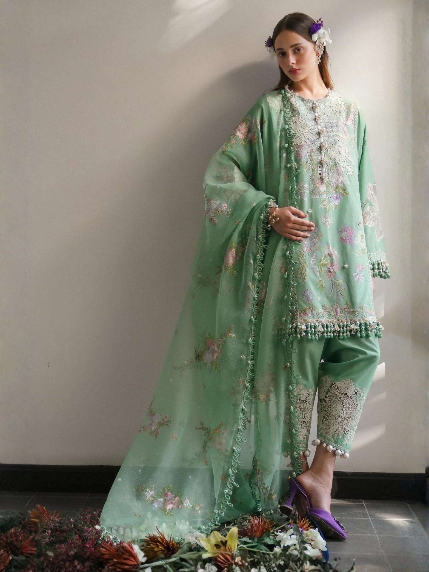 Sana Safinaz Slub Lawn Embroidered Unstitched 3-Piece Suit-L251-008A-3CT