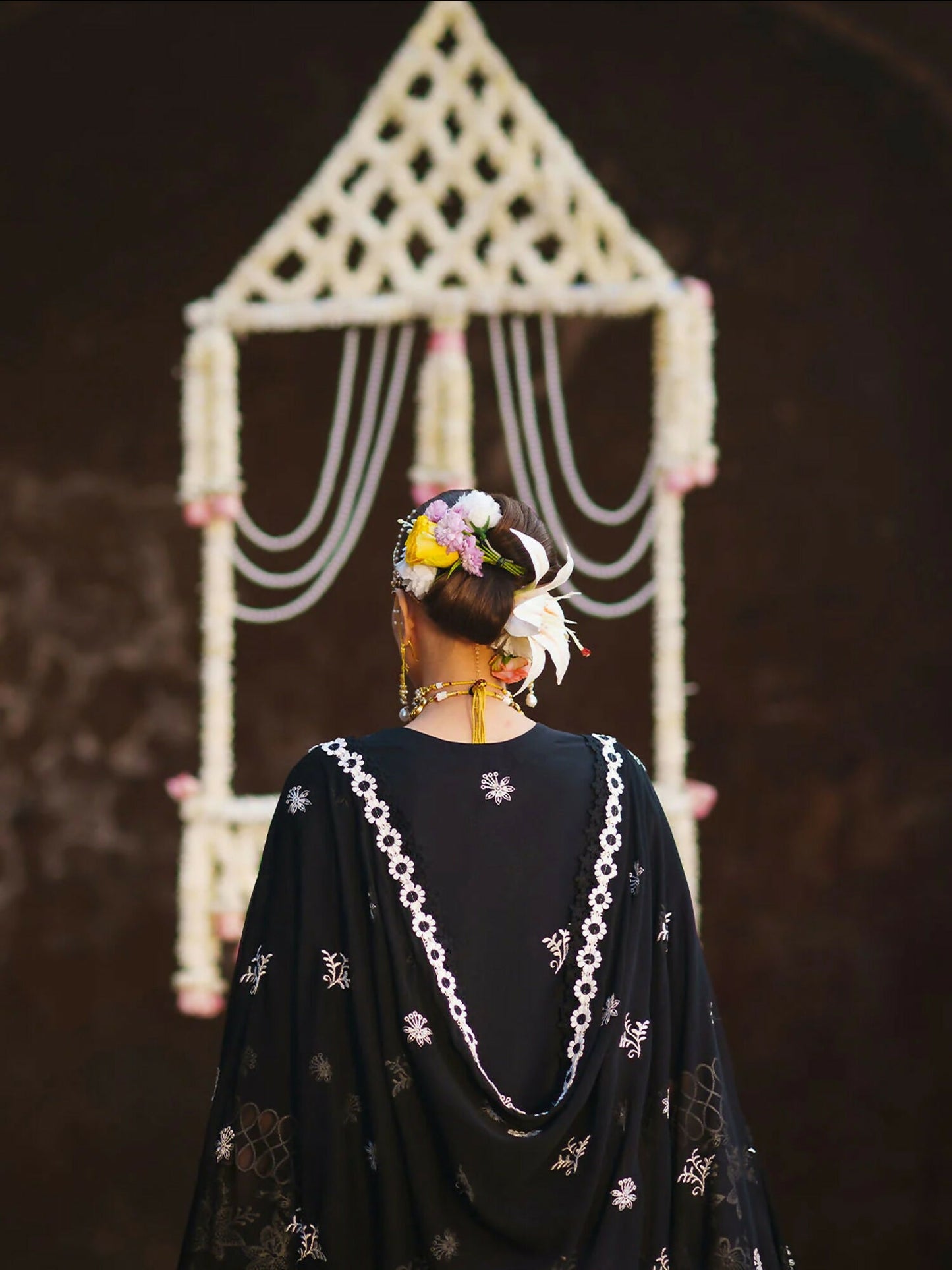 Mahnur Gul Luxury Lawn'26 Embroidered Unstitched 3-Piece Suit-G-010