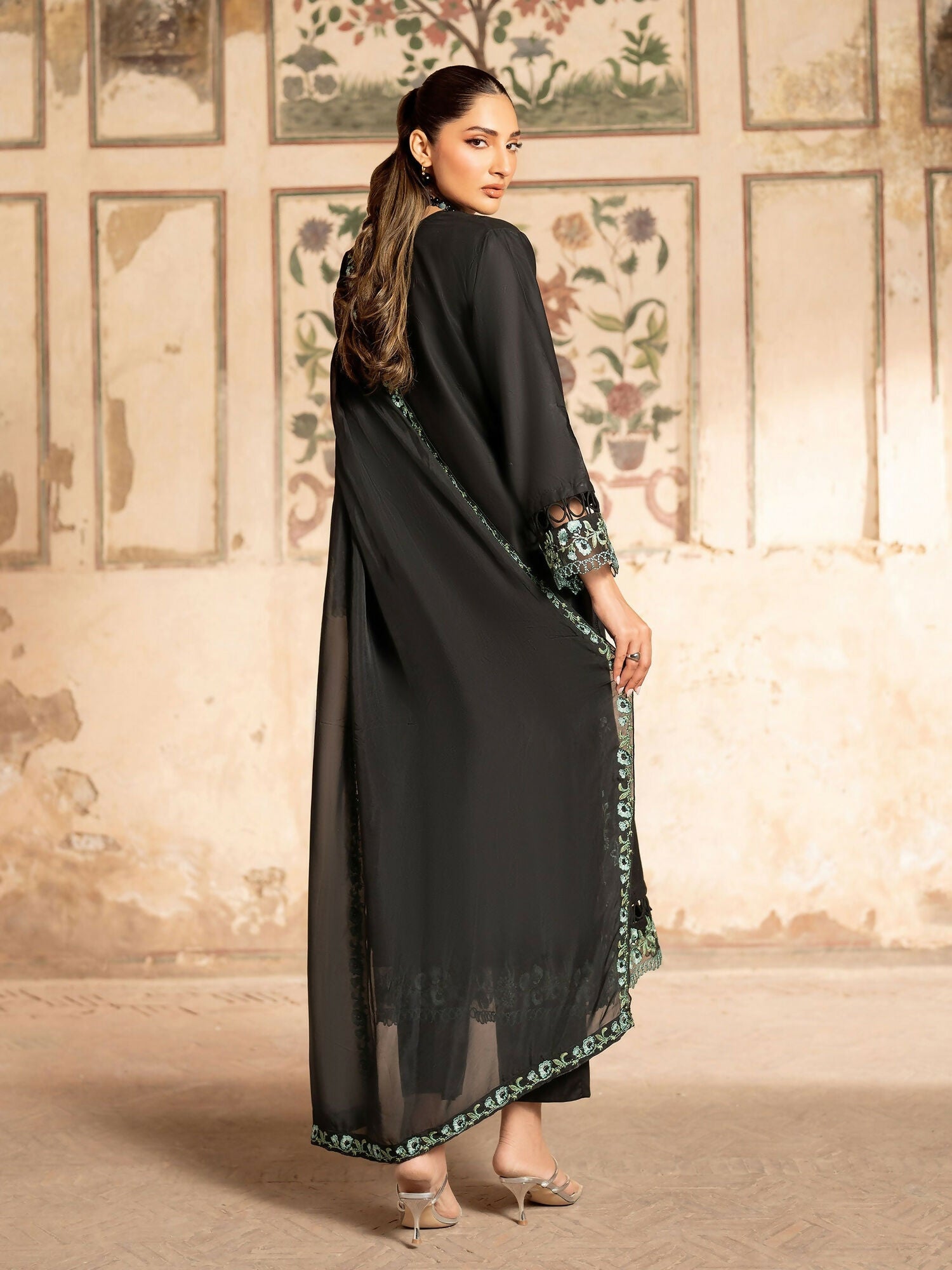 Panache Apparel Rang-e-Bahar Lawn Embroidered Stitched Suit-Tehzeeb