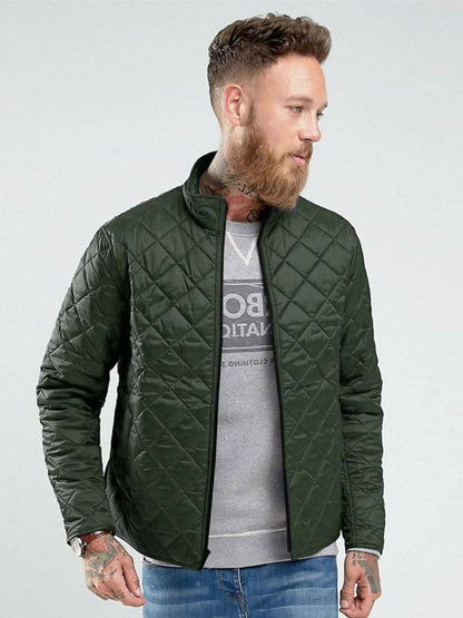 Jupiter men’s classic puffer jacket with stand collar, nylon zip closure, waist pockets, and square padding. 100% polyester for lightweight warmth.
