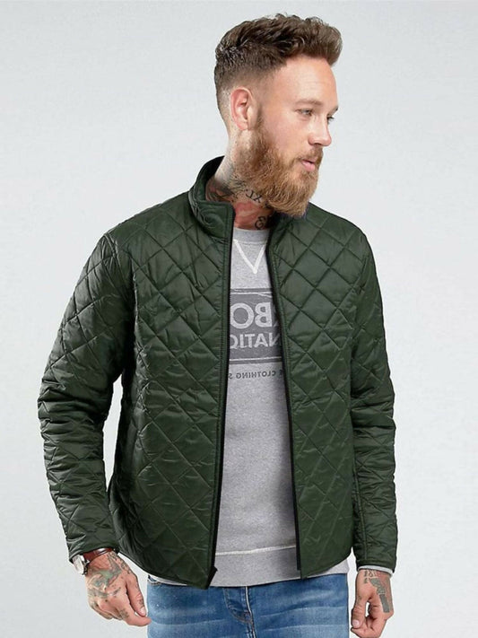 Jupiter men’s classic puffer jacket with stand collar, nylon zip closure, waist pockets, and square padding. 100% polyester for lightweight warmth.