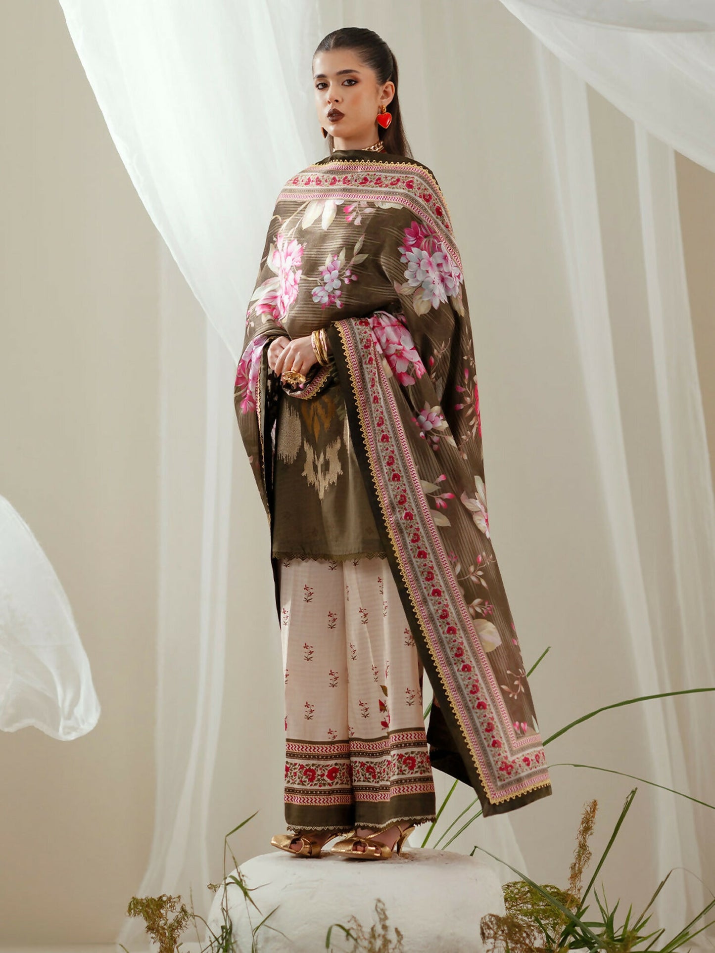 Binilyas Eres Bonita Viscose Embroidered Stitched 3-Piece Suit-1102-B