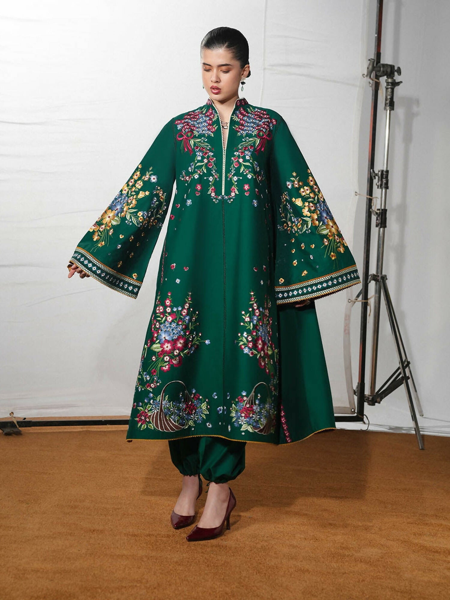 Jugnu by Hussain Rehar The Reserved View SS/Edit I Cotton Embroidered Unstitched 3-Piece Suit-Bezan