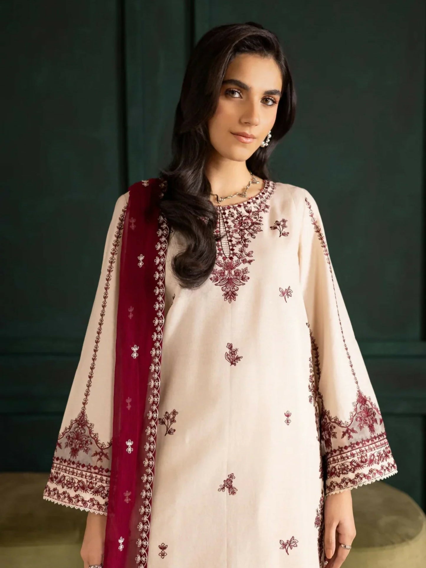 Stylish Collection Royal Pret Linen Embroidered Stitched 3-Piece Suit-Lvory Rua