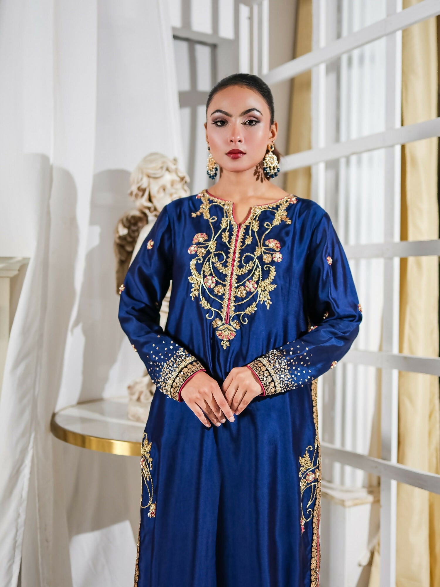 Farooq Hameed Studio Pariza Lux Festive'25 Pure Glass Silk Embroidered Stitched 3-Piece Suit-Fariyn