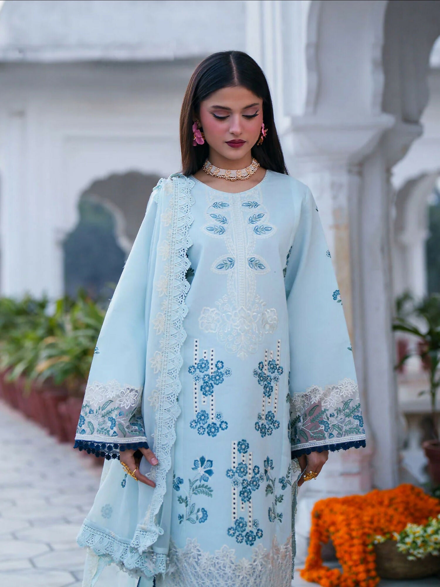 Mahnur Gul Luxury Lawn'26 Embroidered Unstitched 3-Piece Suit-G-006