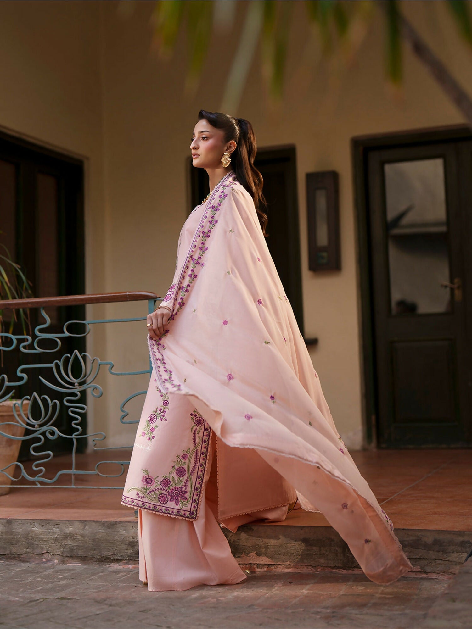 Mahnur Fiona Lawn'26 Embroidered Unstitched 3-Piece Suit-F-01