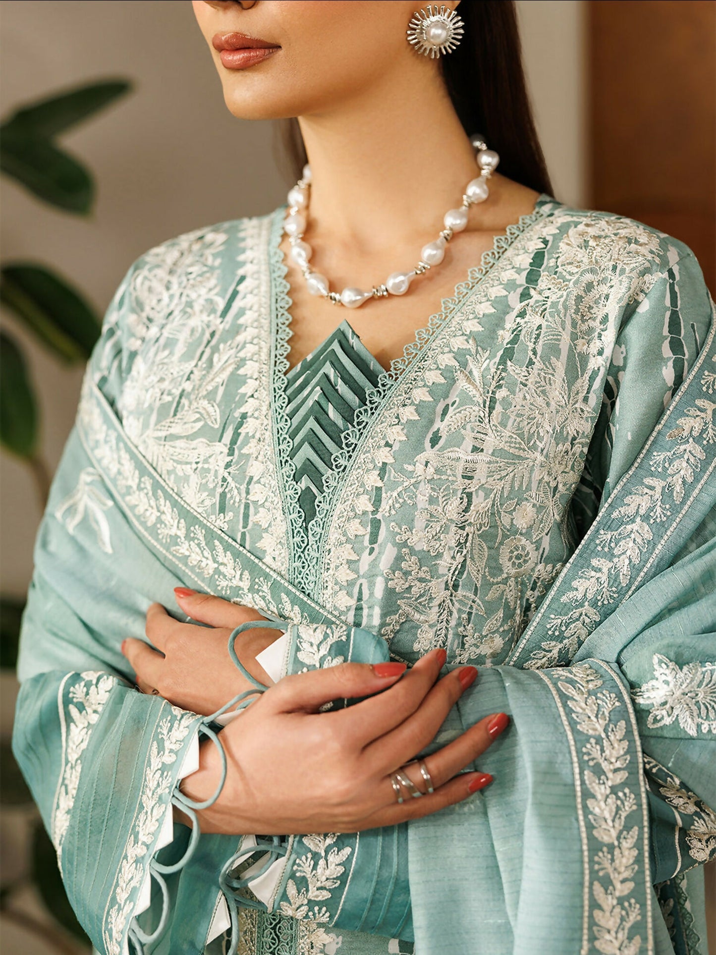 Mahnur Leila Lawn'26 Embroidered Unstitched 3-Piece Suit-L-02