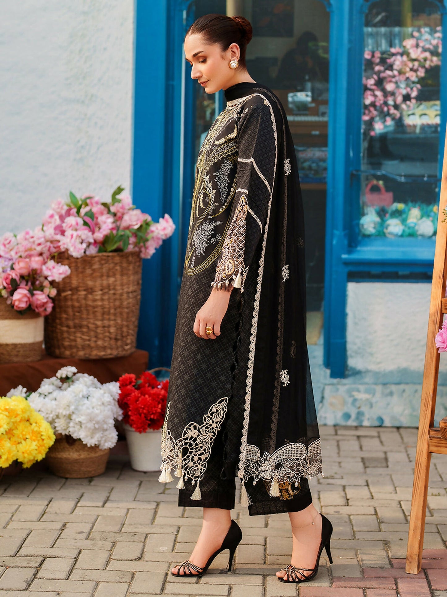 Parishay Ivy Bloom Viscose Embroidered Stitched 3-Piece Suit-IW-10