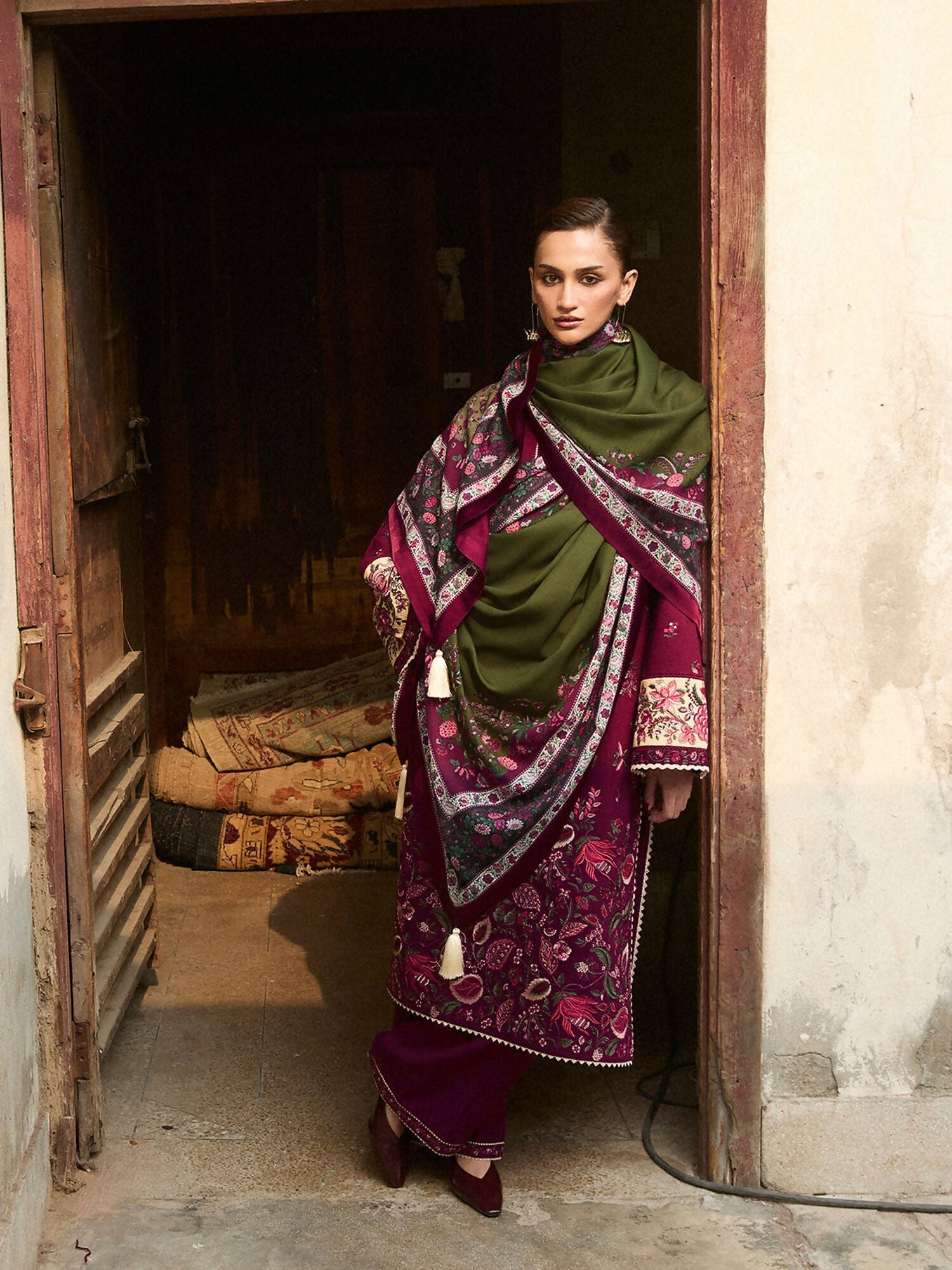 Jugnu by Hussain Rehar Karandi AW'25 Edit III Embroidered Unstitched 3-Piece Suit-Tiran