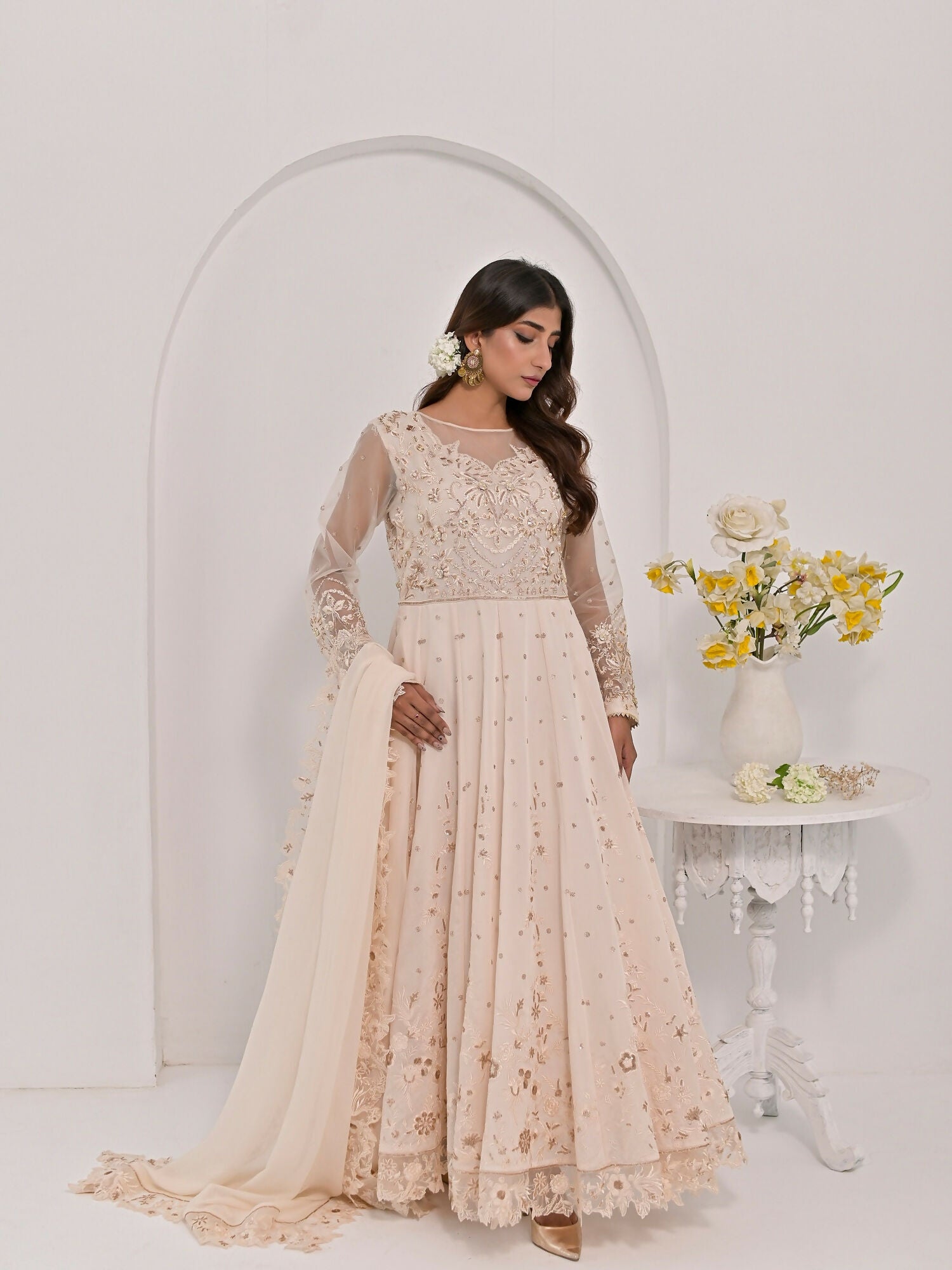 Farooq Hameed Studio Pariza Lux Festive'25 Glass Silk Embroidered Stitched 3-Piece Suit-Aifa