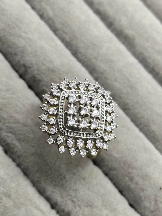 H&A Jewellery 18K Gold Polished Zircon Cluster Ring